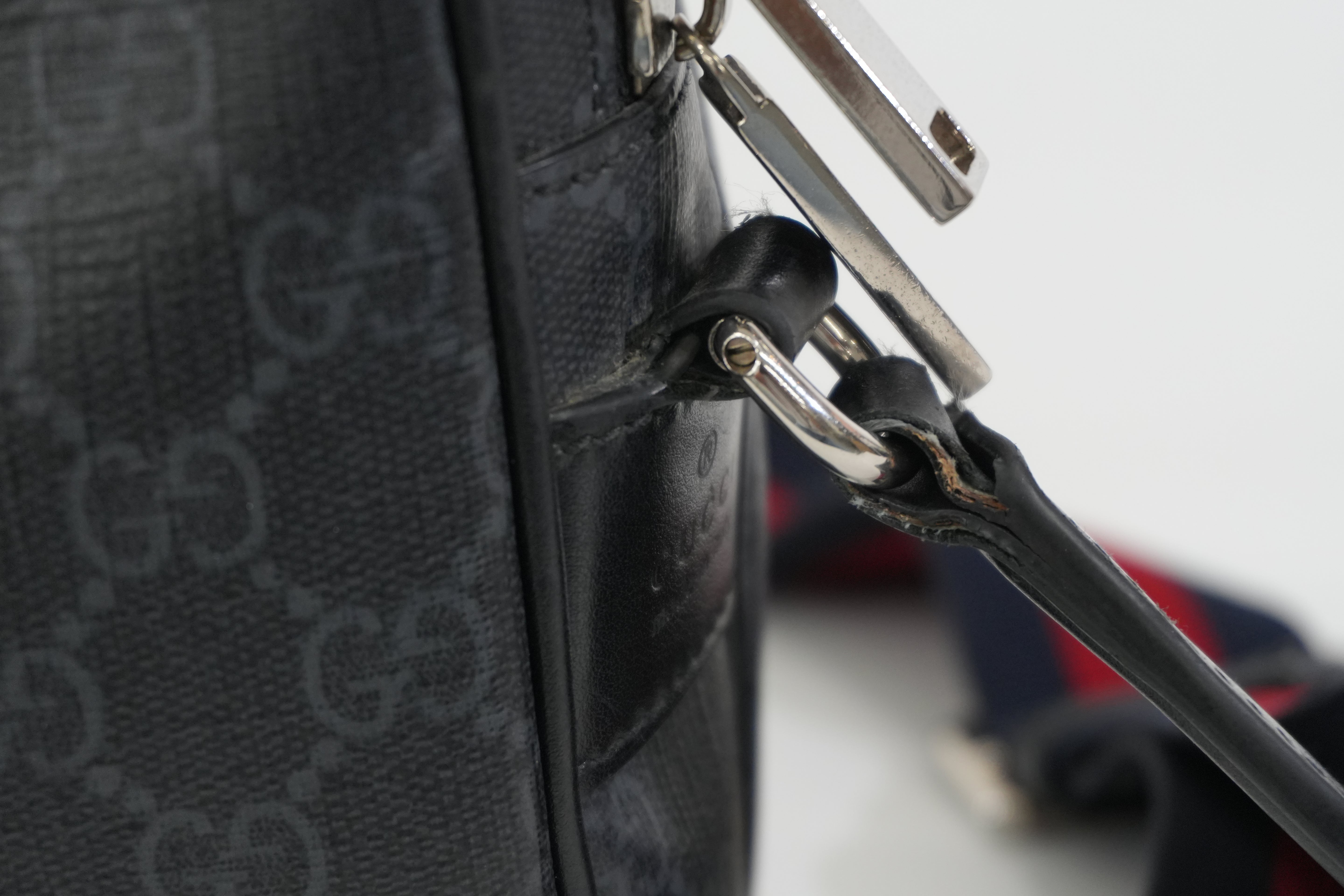 Pre-owned Gucci Guccisima Shoulder Bag Black