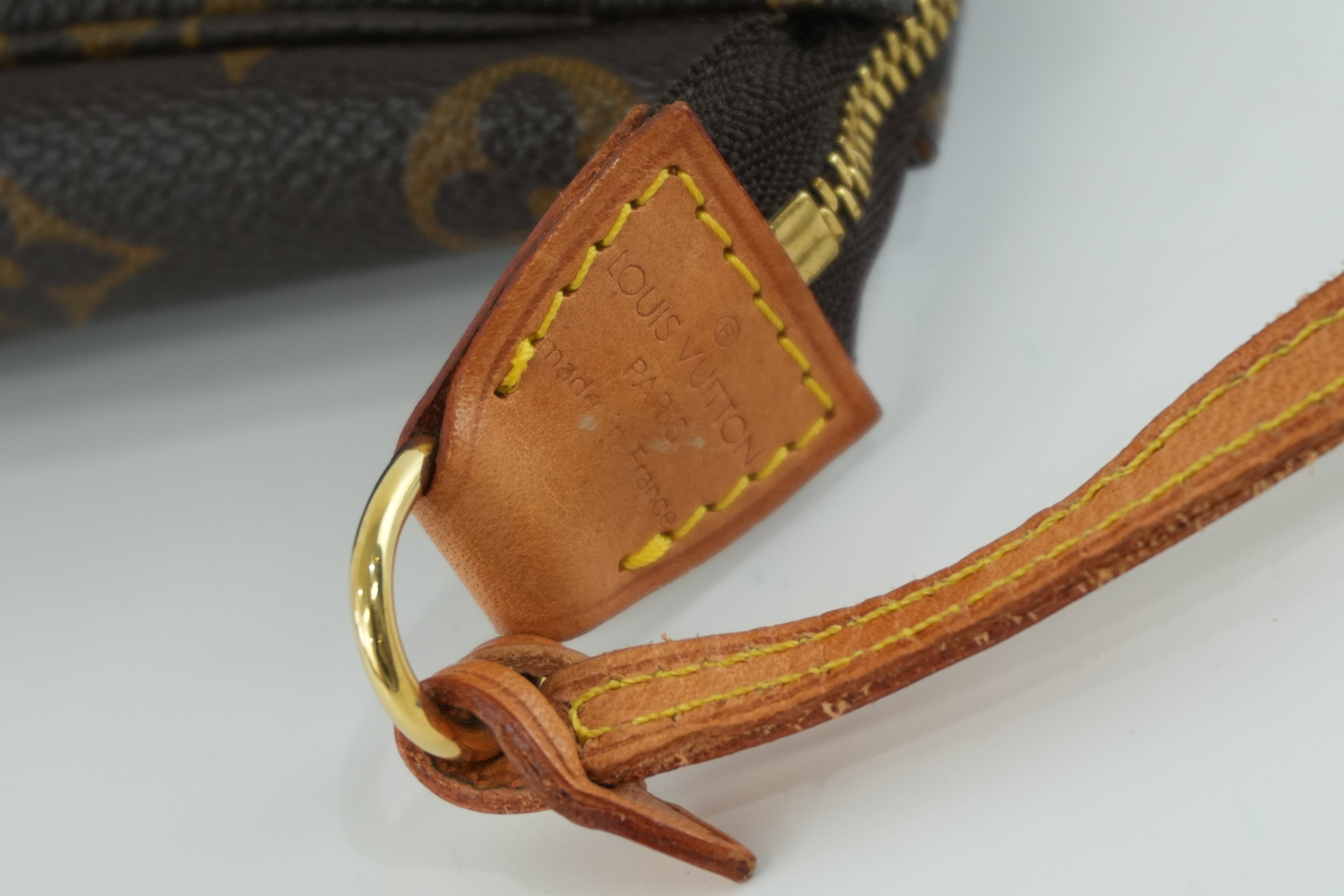 Louis Vuitton Monogram Pochette Accessories Used