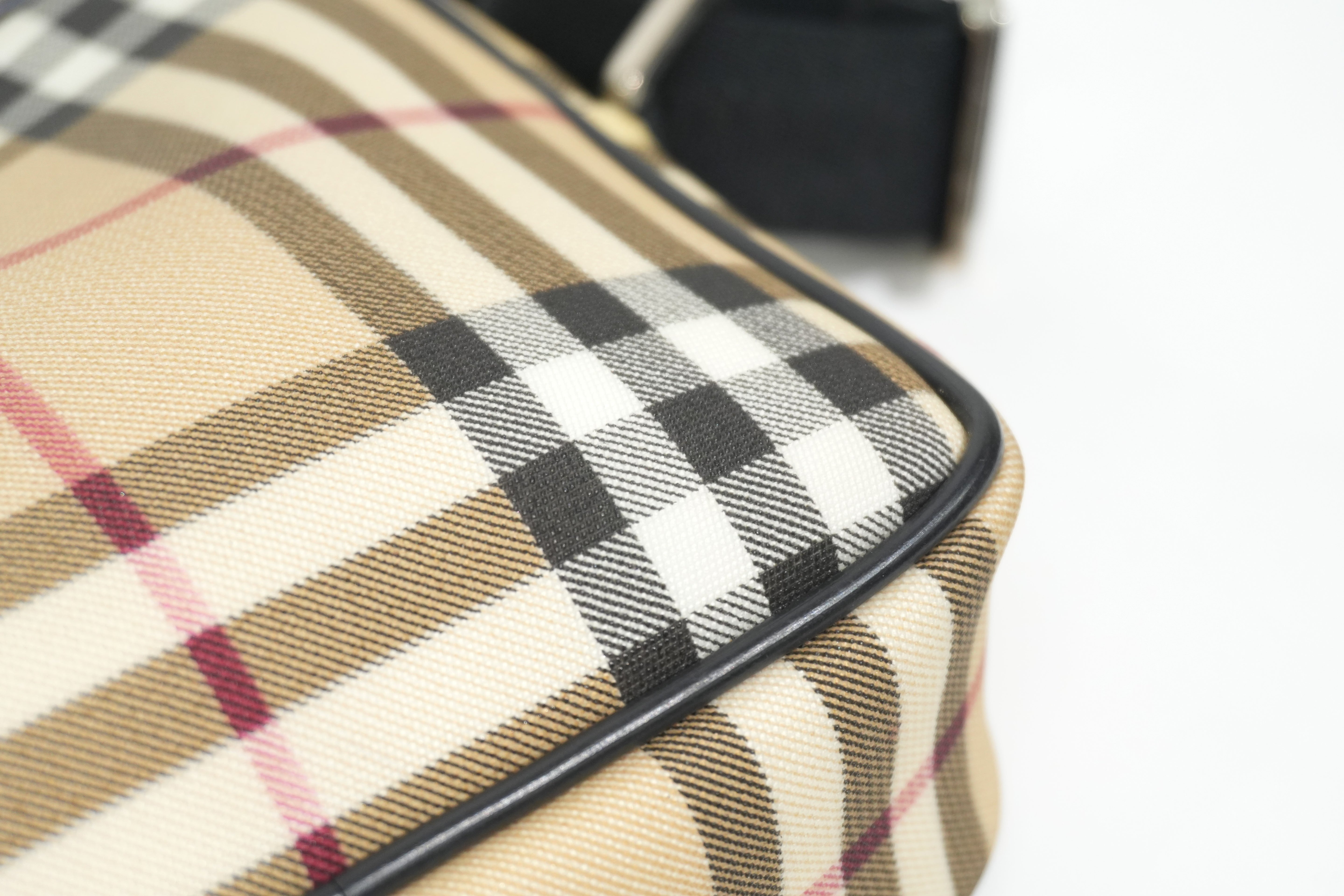 Pre-owned Burberry Nova Check Crossbody Bag