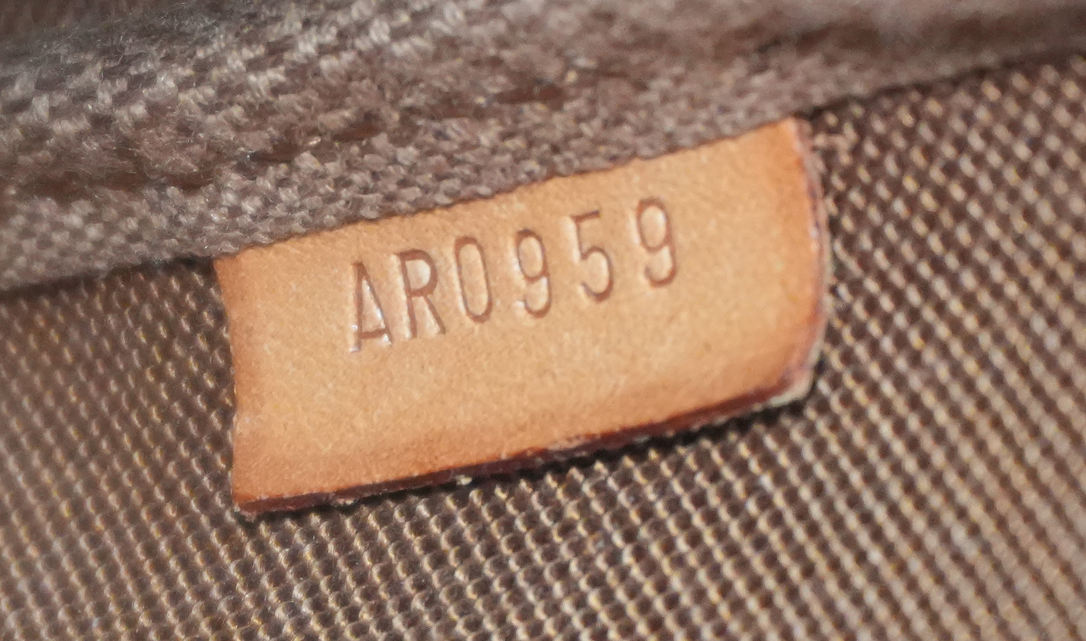 Louis Vuitton Monogram Pochette Accessories Used