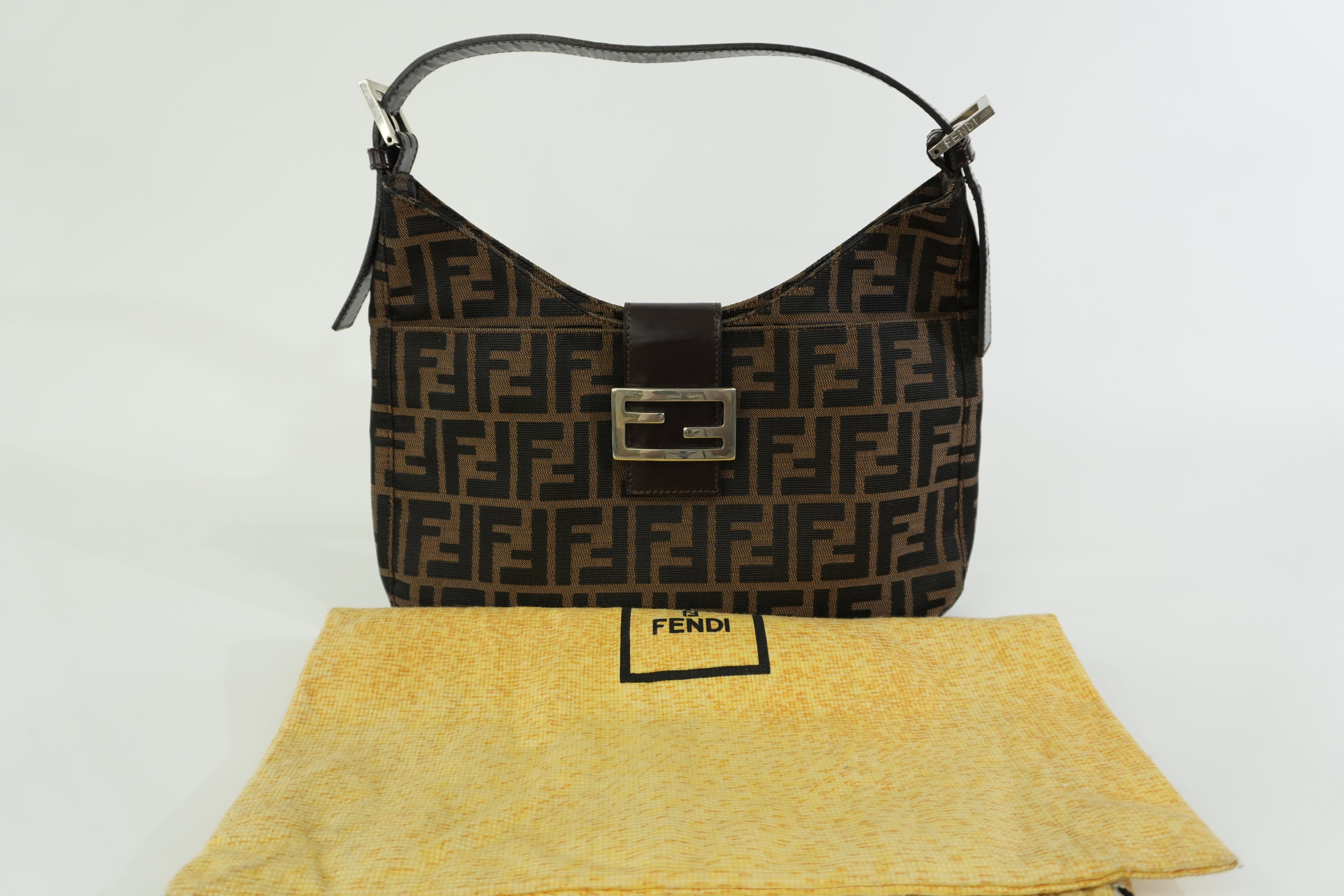 Pre-owned Fendi Zucca Shoulder Bag Brown