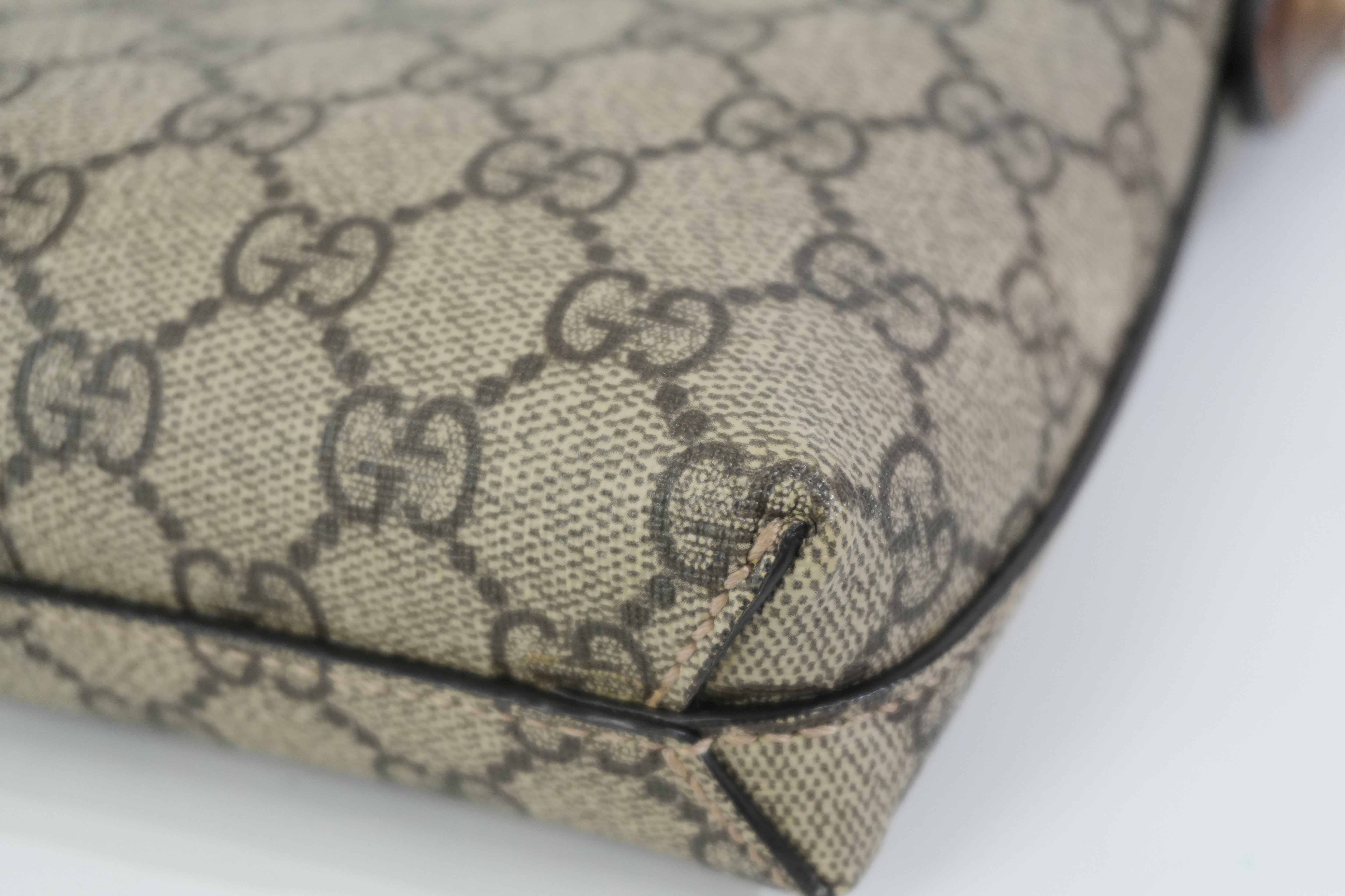 Pre-owned Gucci Interlocking G Patch Wristlet Messenger Bag Brown