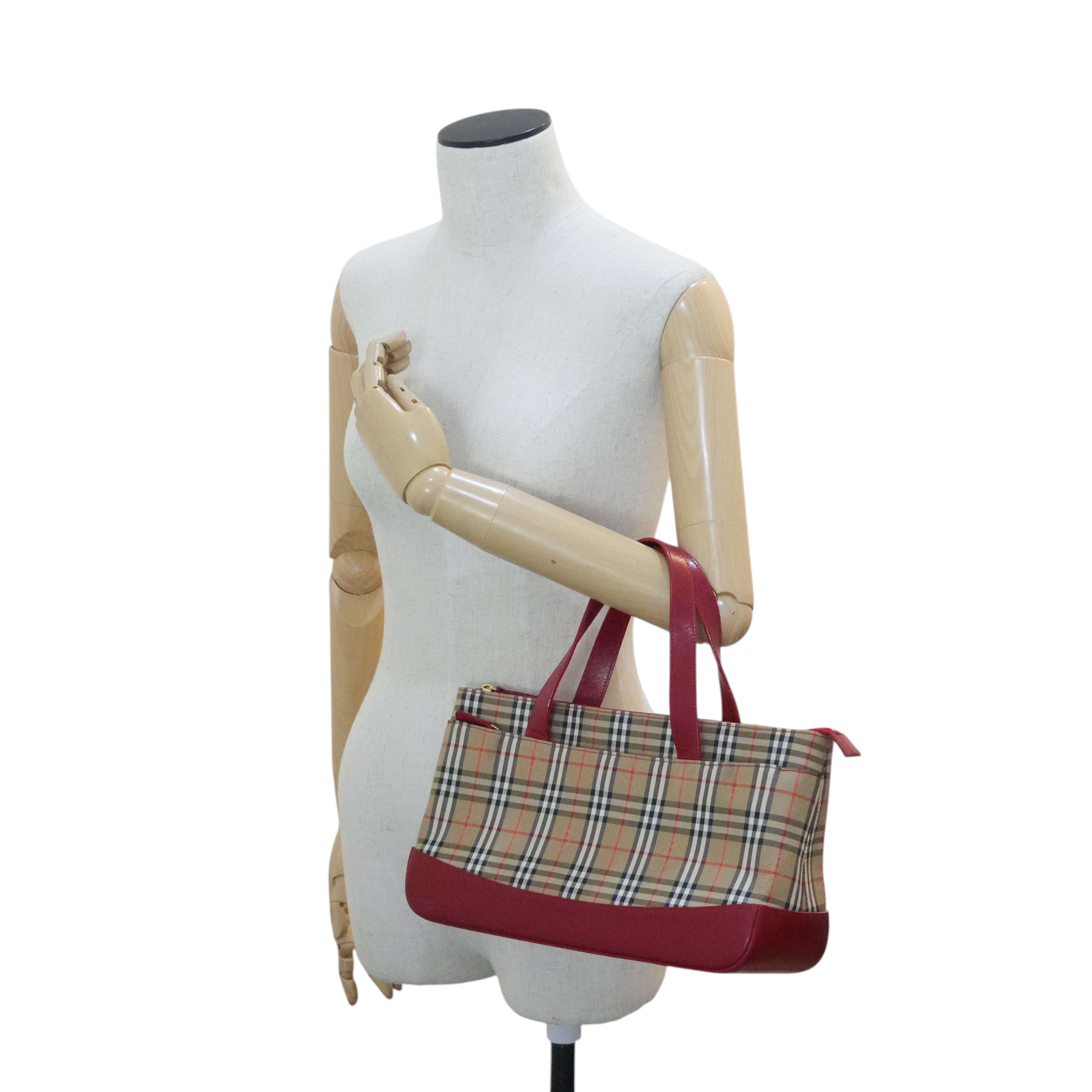 Pre-owned Burberry Haymarket Handbag Red and Brown
