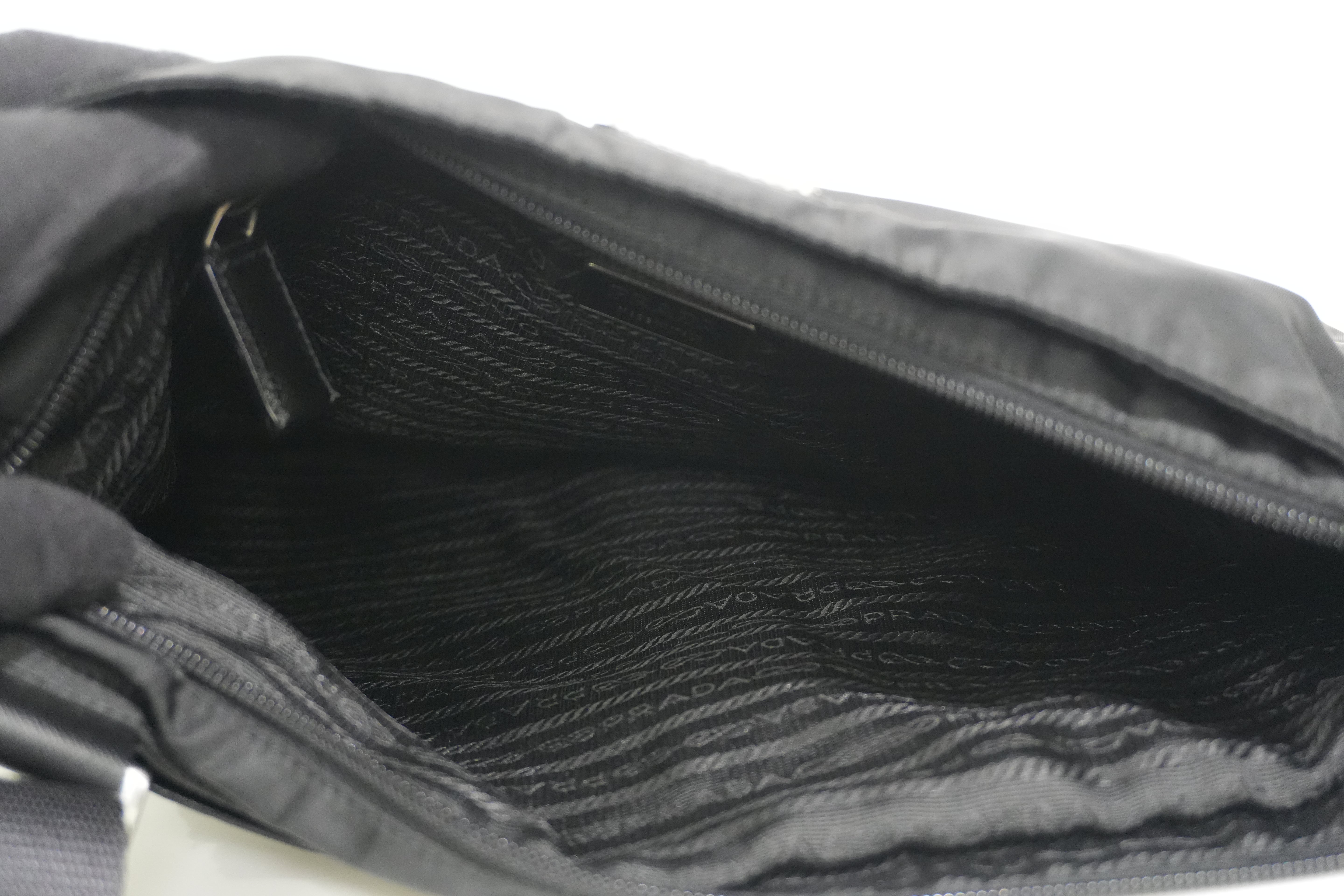 Pre-owned Prada Nylon Crossbody Bag Black