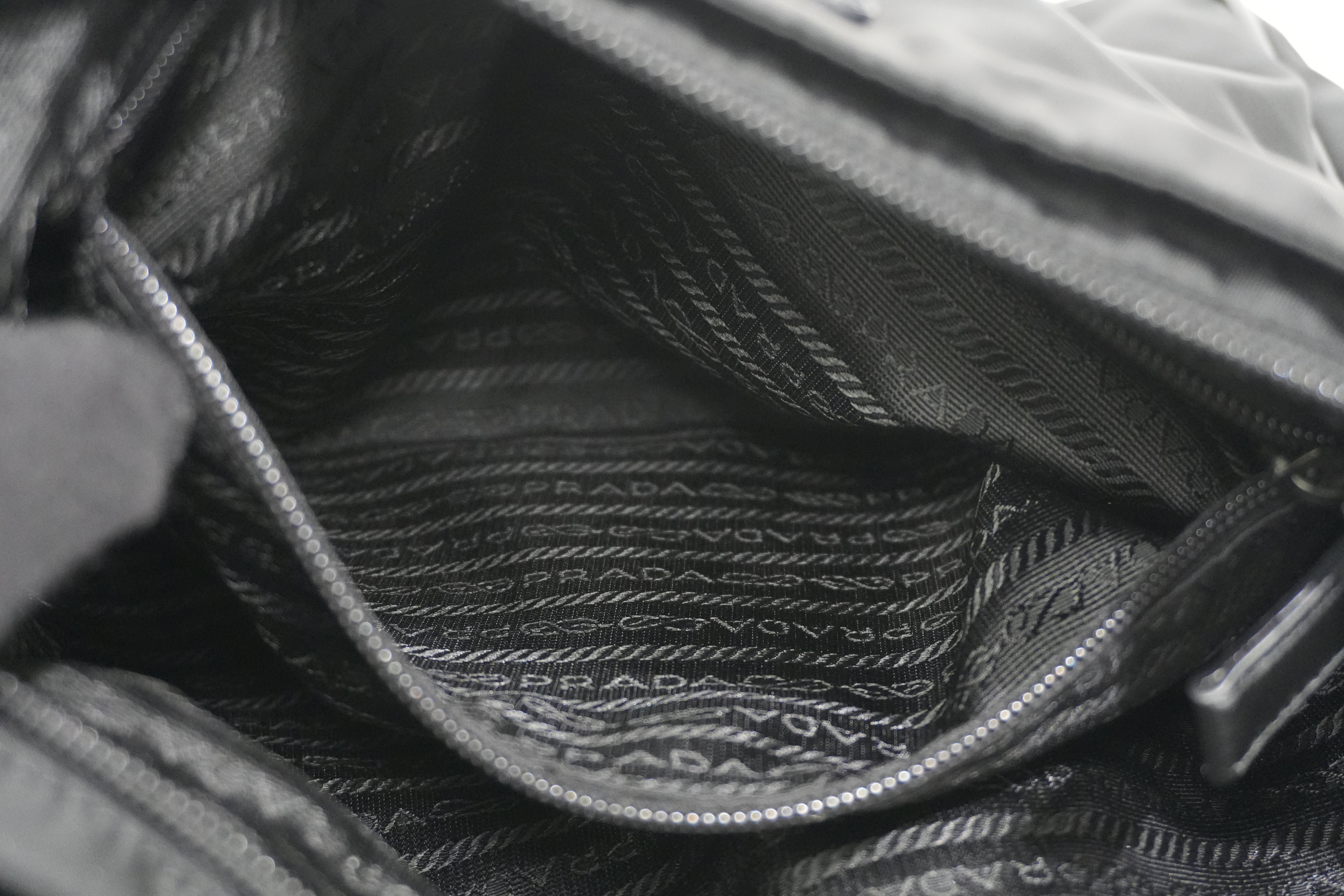 Pre-owned Prada Nylon Crossbody Bag Black
