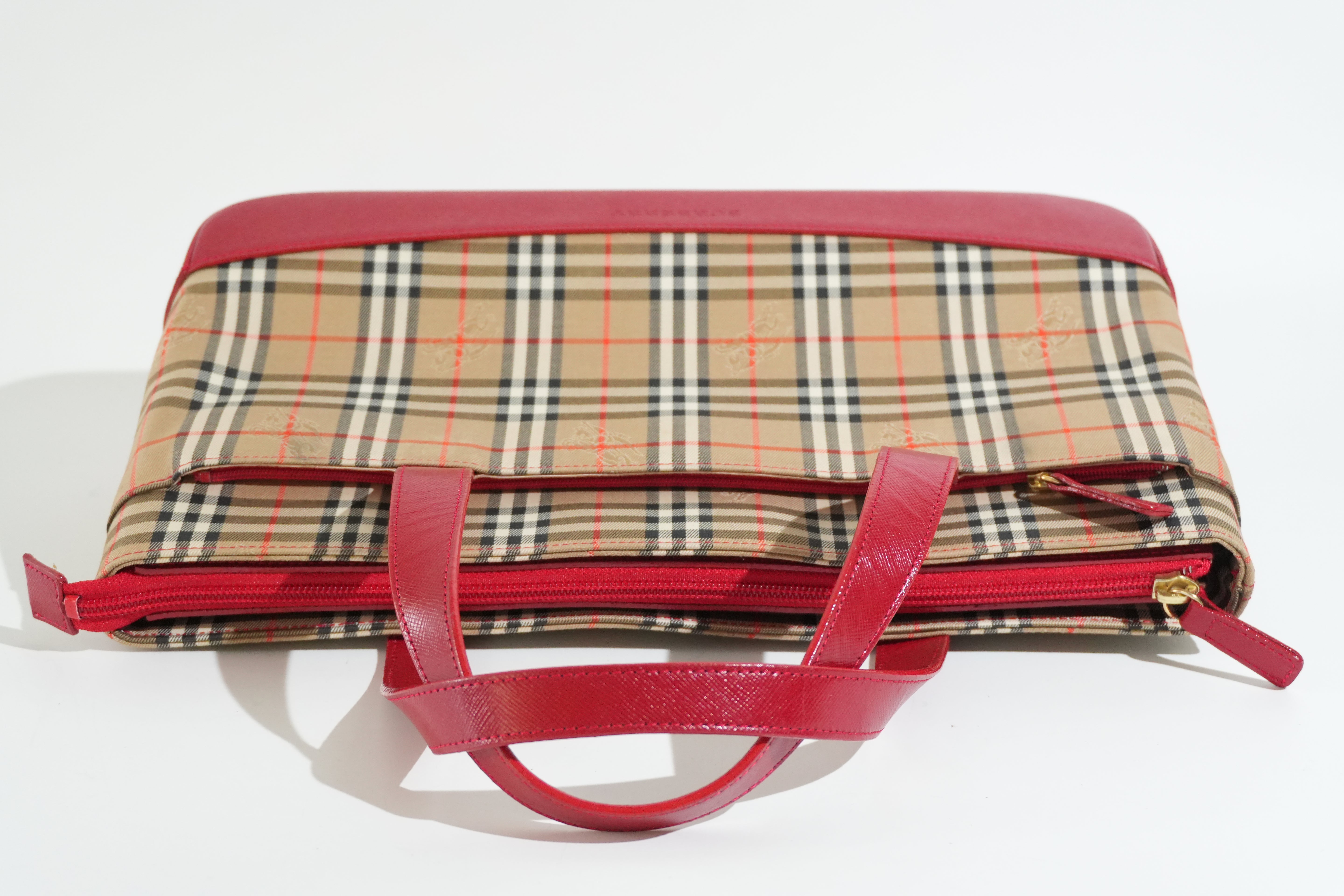 Pre-owned Burberry Haymarket Handbag Red and Brown