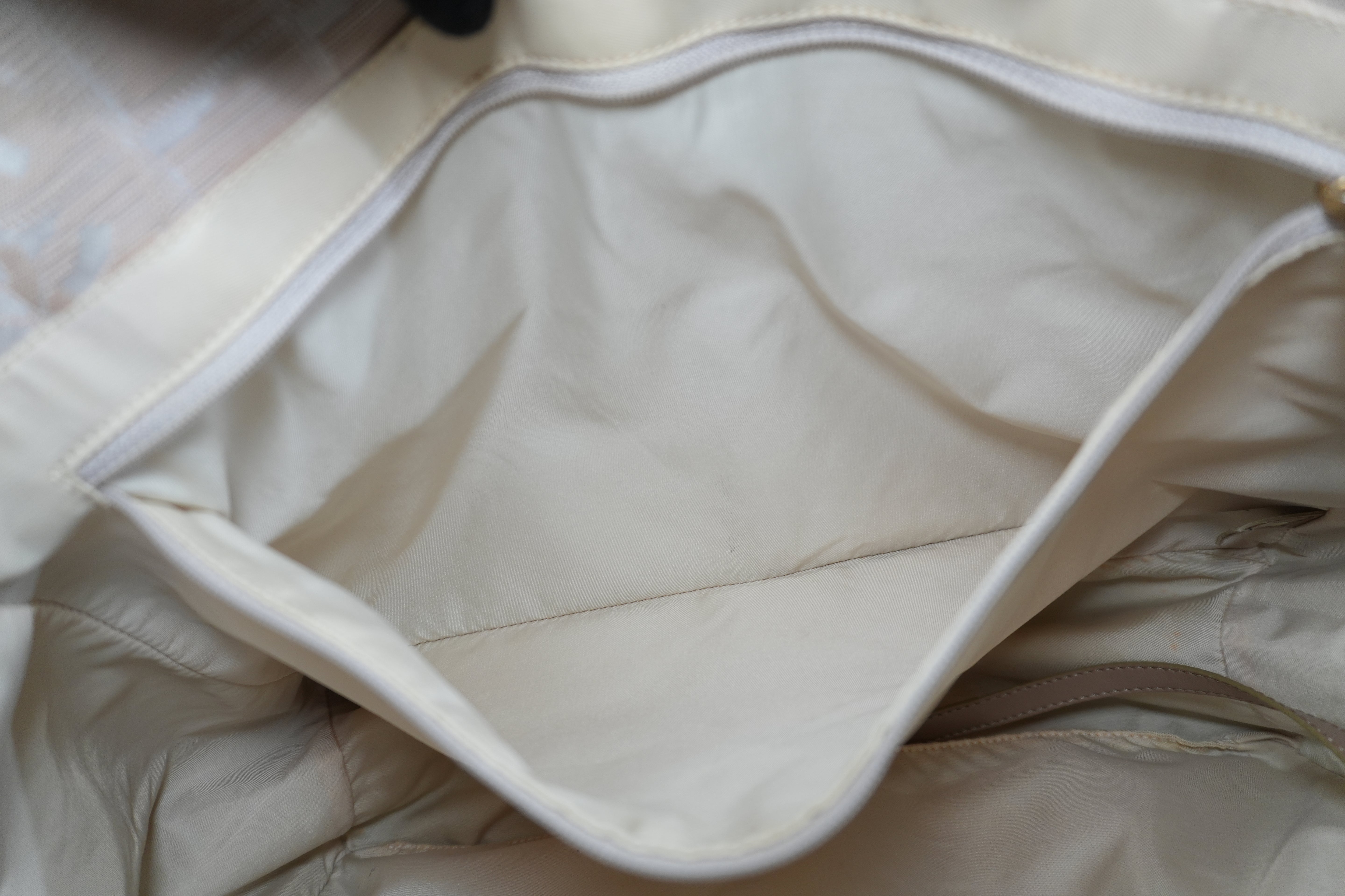 Pre-owned Chanel New Travel Line Tote Bag Pink