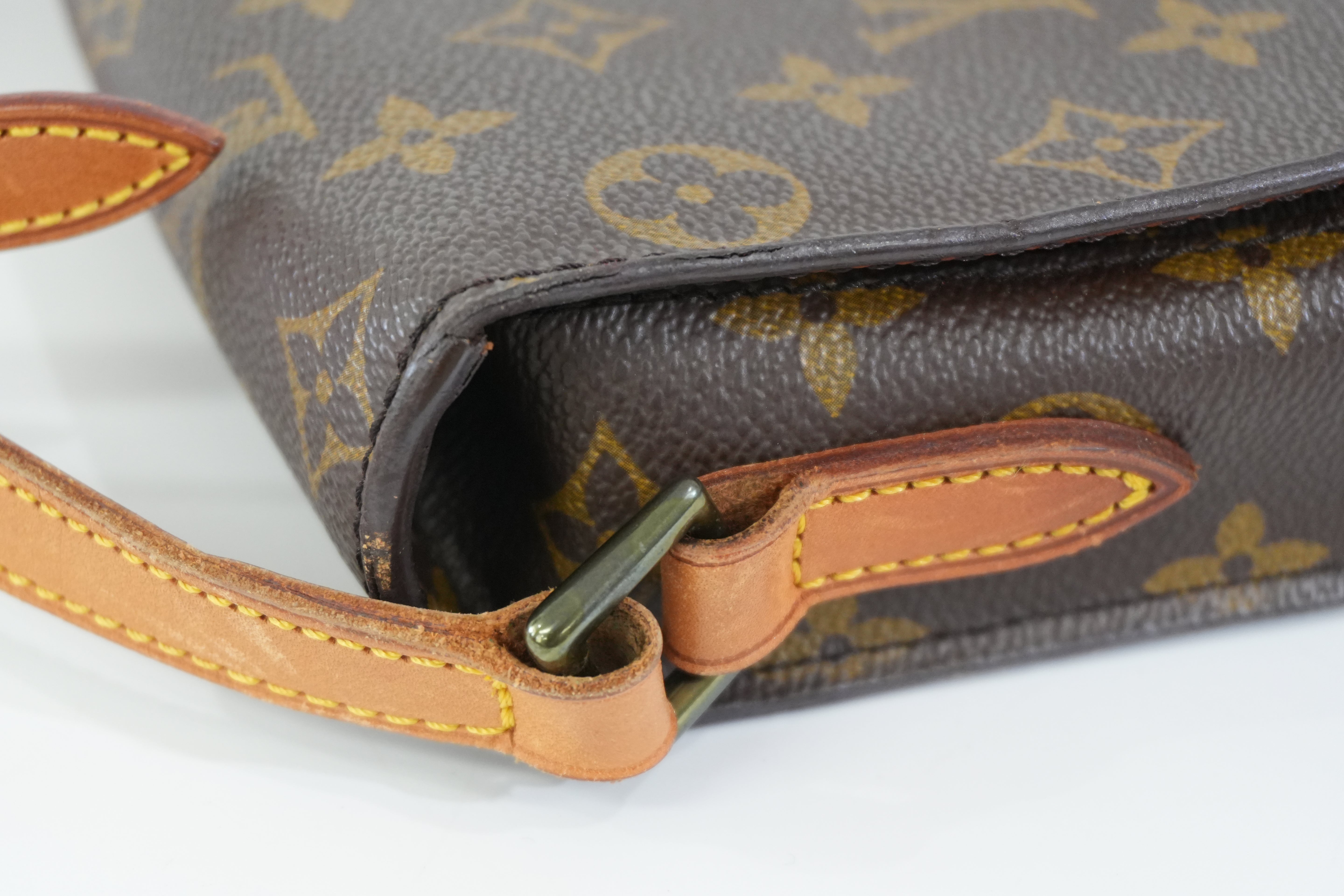 Pre-owned Louis Vuitton Monogram Saint Cloud MM Shoulder Bag