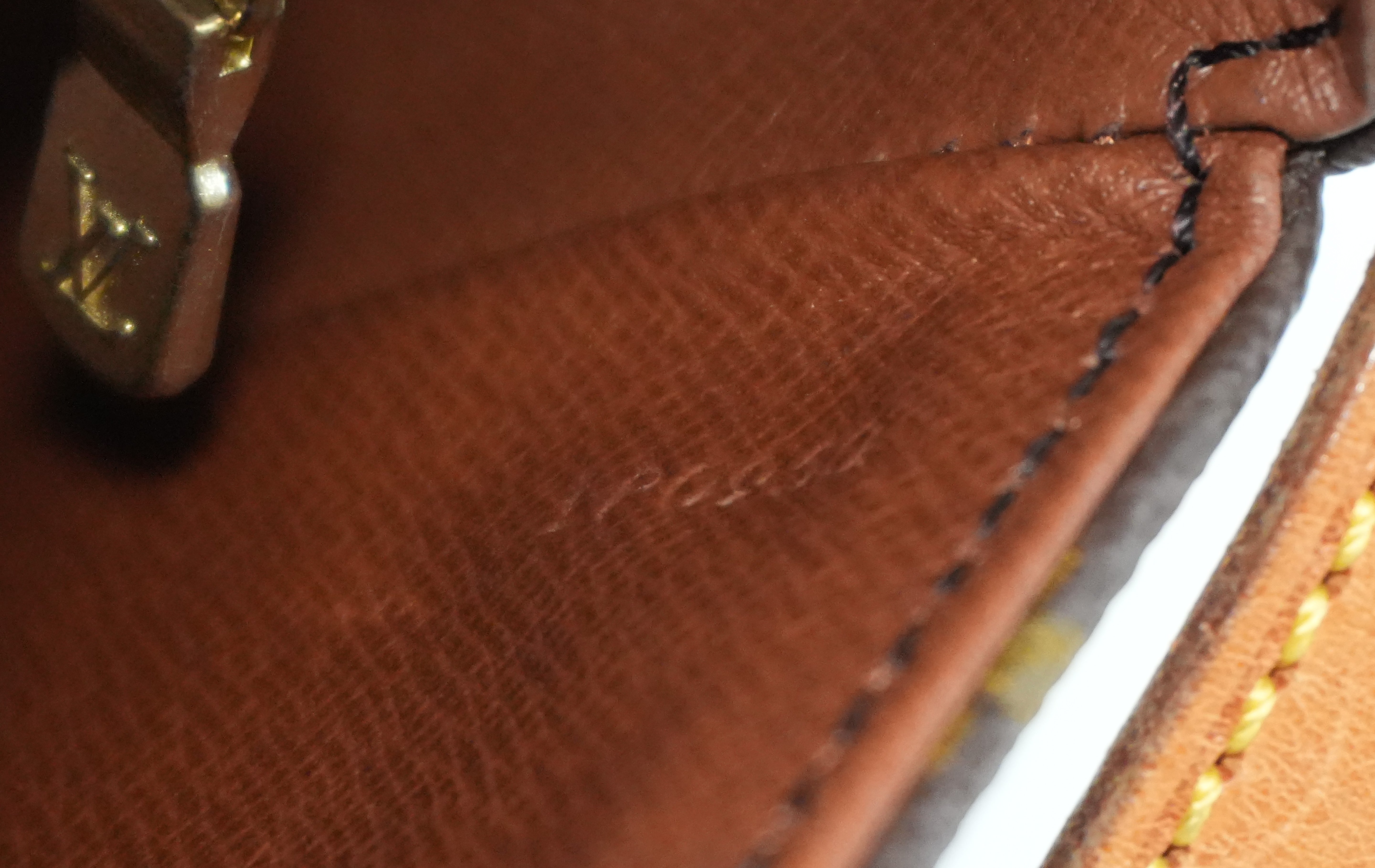 Pre-owned Louis Vuitton Monogram Saint Cloud MM Shoulder Bag