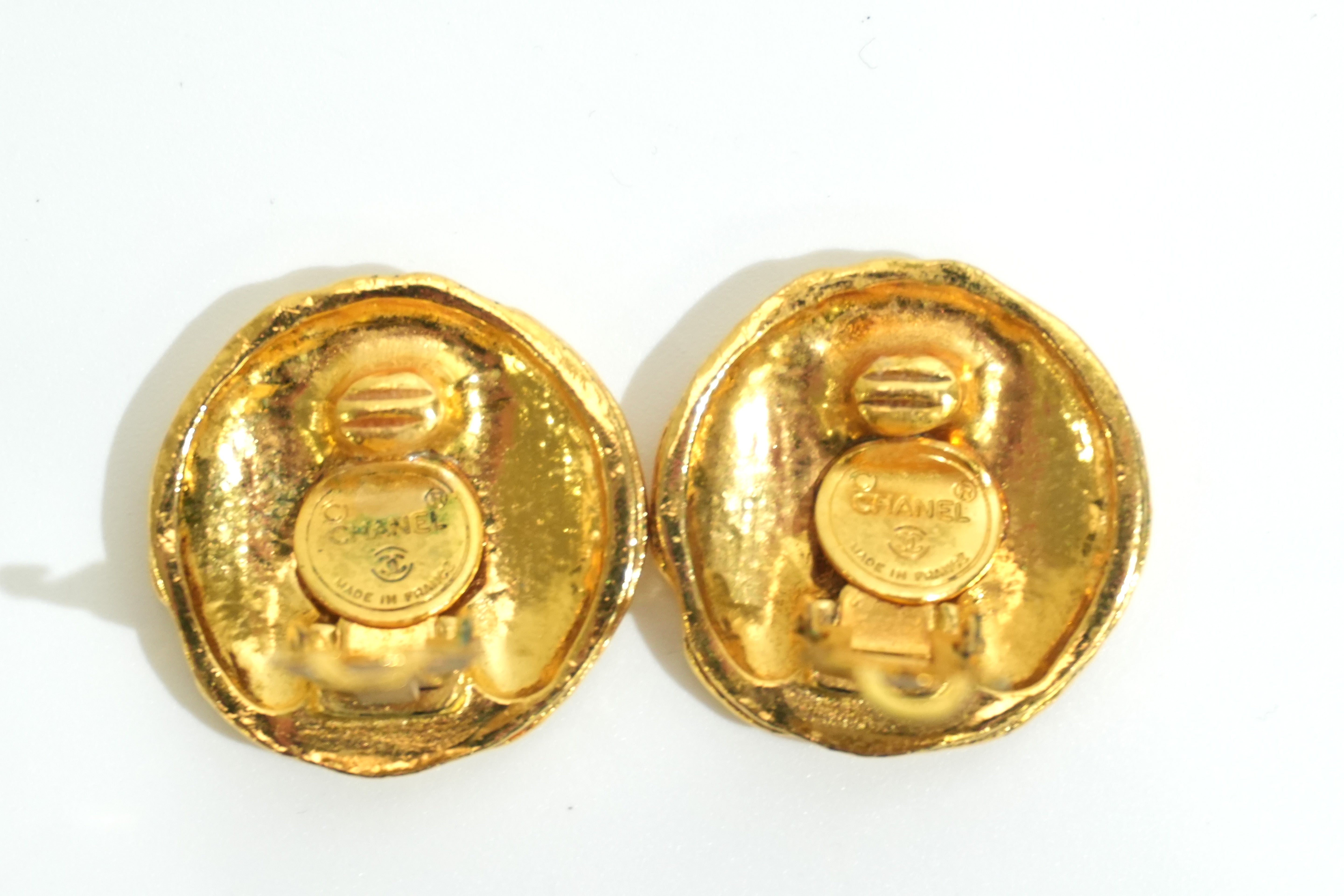 Pre-owned Chanel Steel Fashion Clip on Earrings Gold