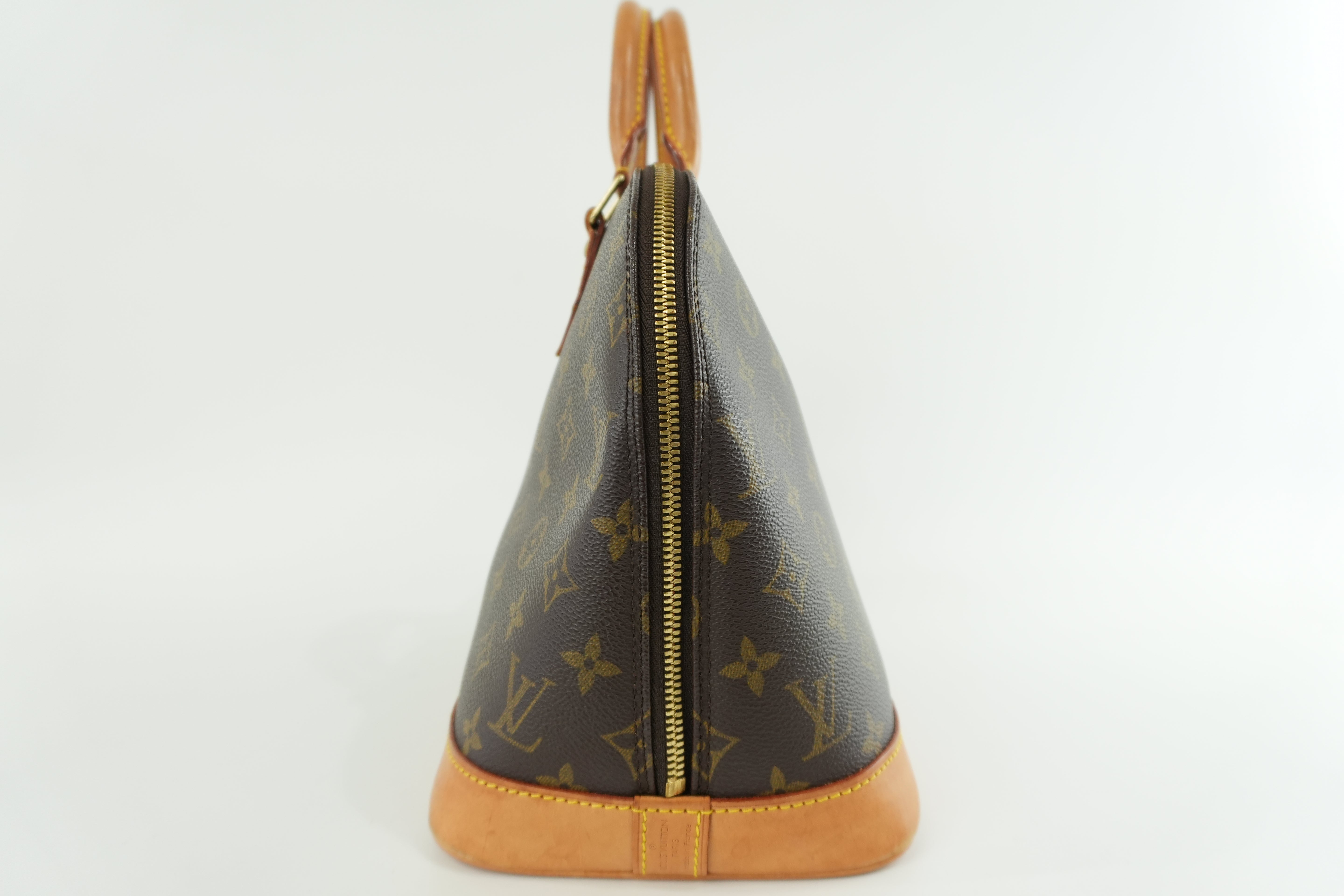 Louis Vuitton Monogram Alma PM Handbag Used