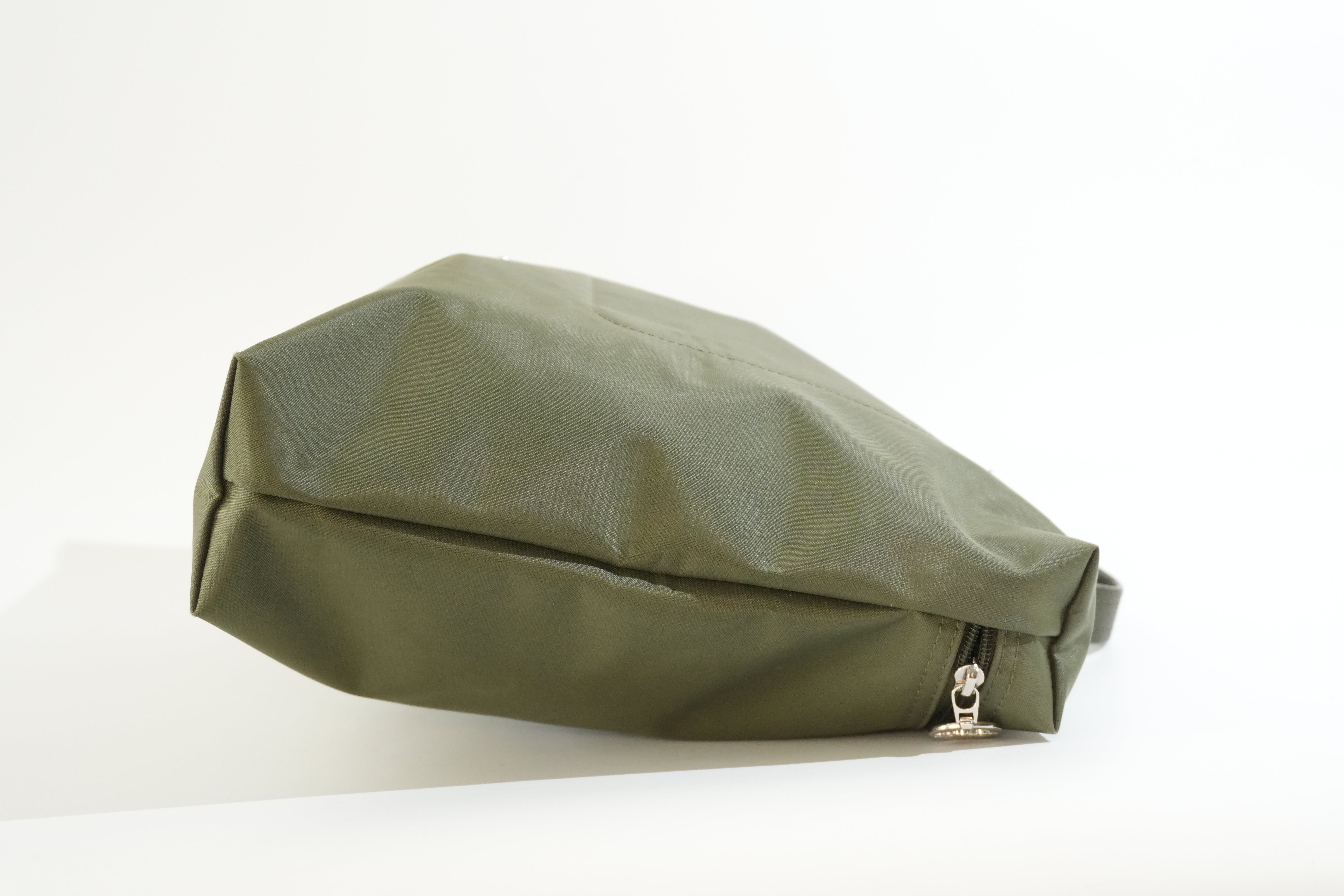 Pre-owned Longchamp Handbag Green