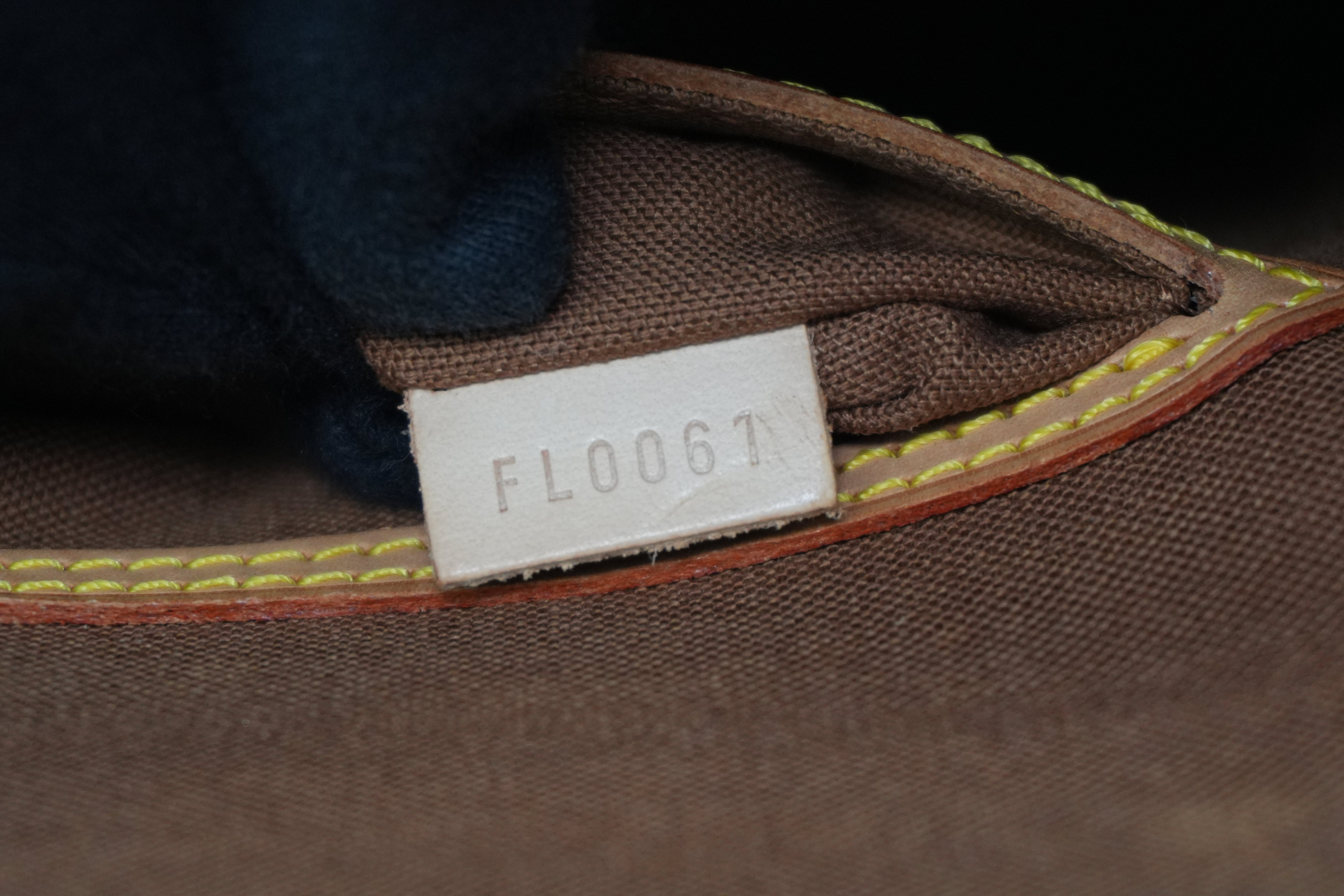 Louis Vuitton Monogram Alma PM Handbag Used