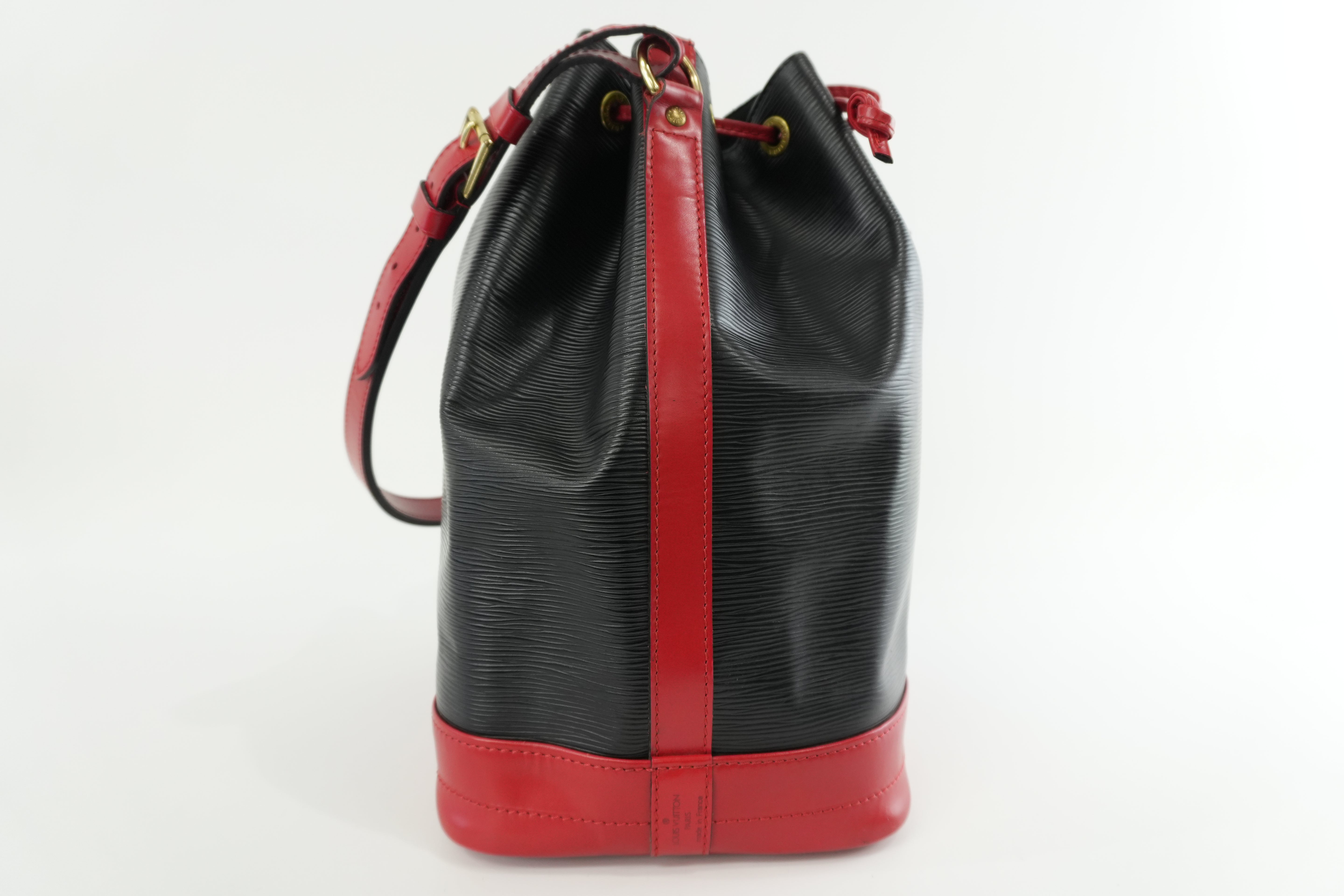 Louis Vuitton Noe GM Bucket Bag Epi Black and Red Used