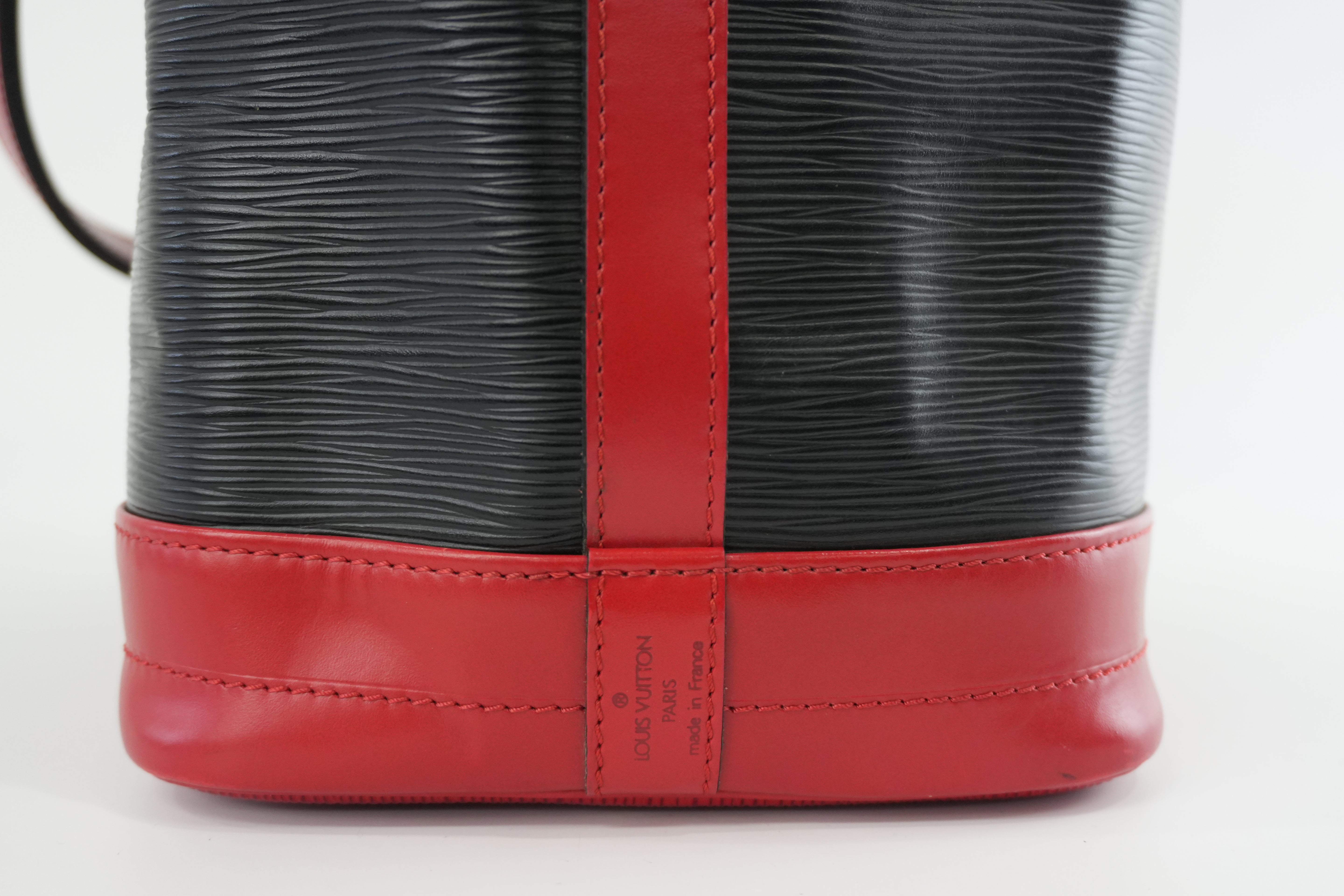Louis Vuitton Noe GM Bucket Bag Epi Black and Red Used
