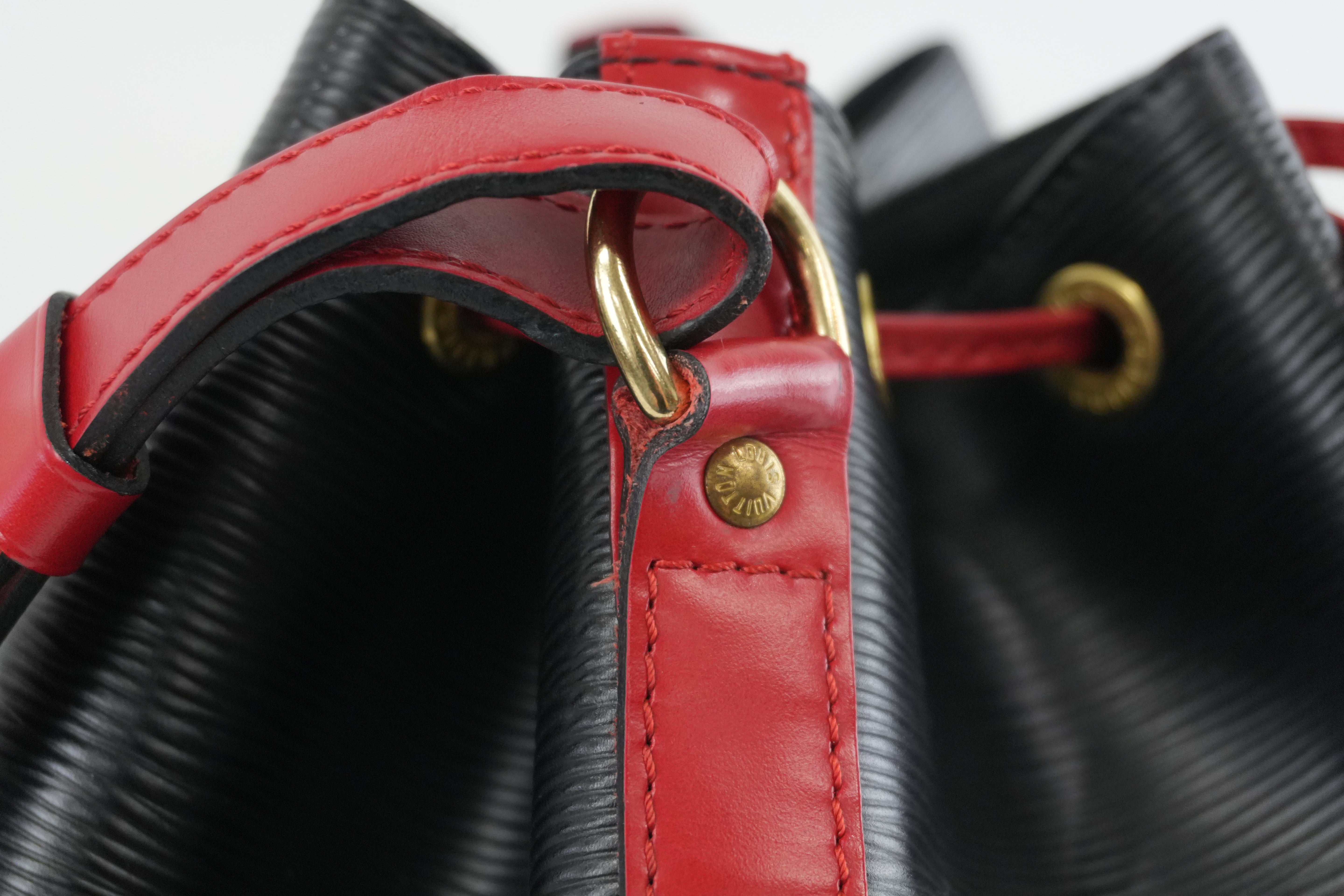 Louis Vuitton Noe GM Bucket Bag Epi Black and Red Used