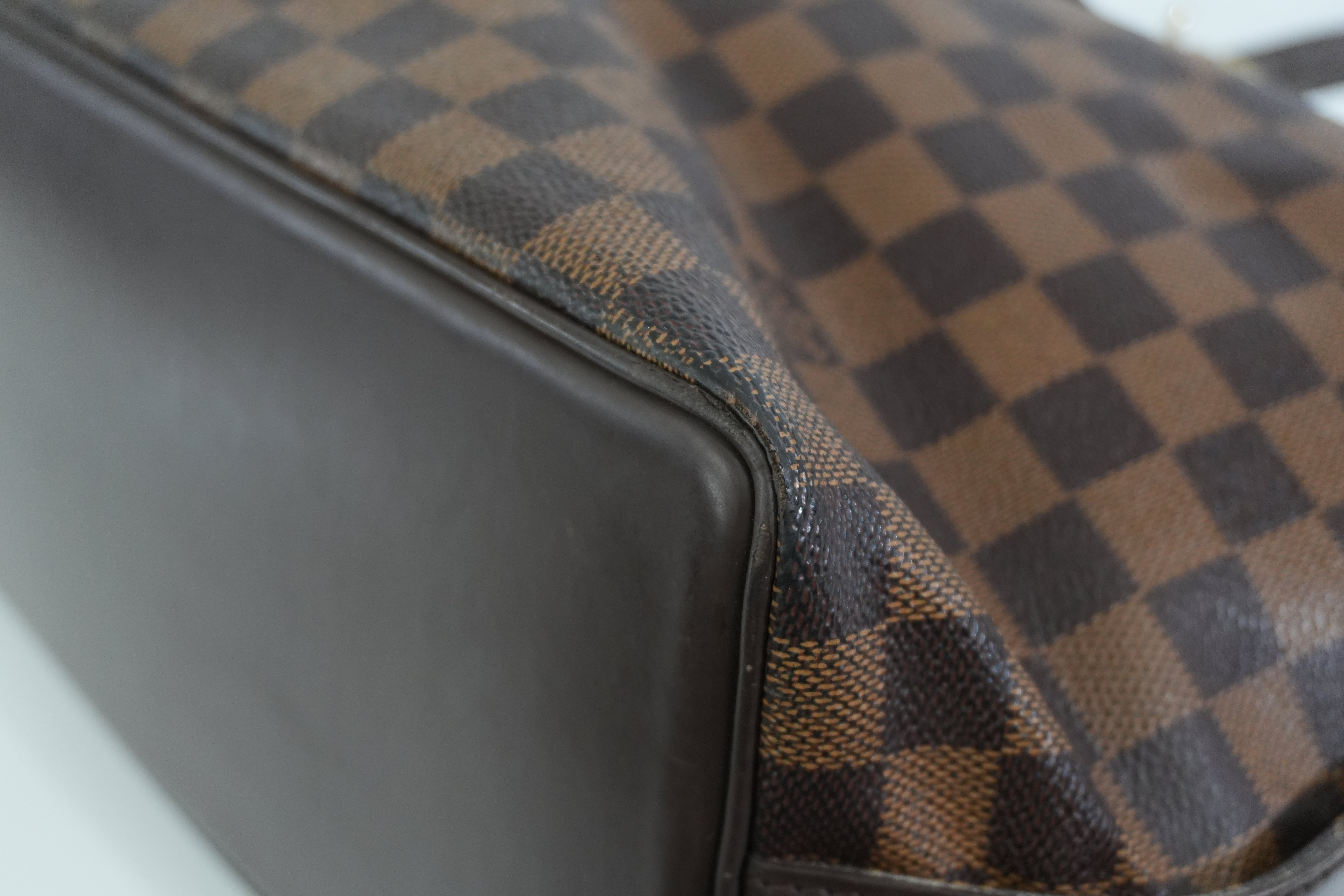 Pre-Owned Louis Vuitton Damier Ebene Chelsea Tote Bag
