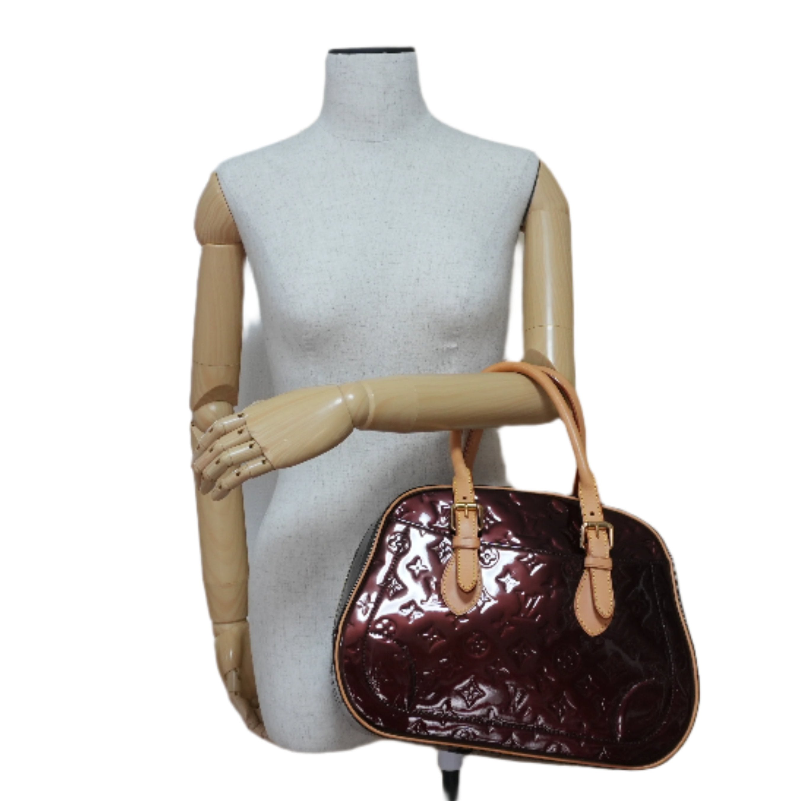 Louis Vuitton Vernis Amarante Summit Drive Handbag Used