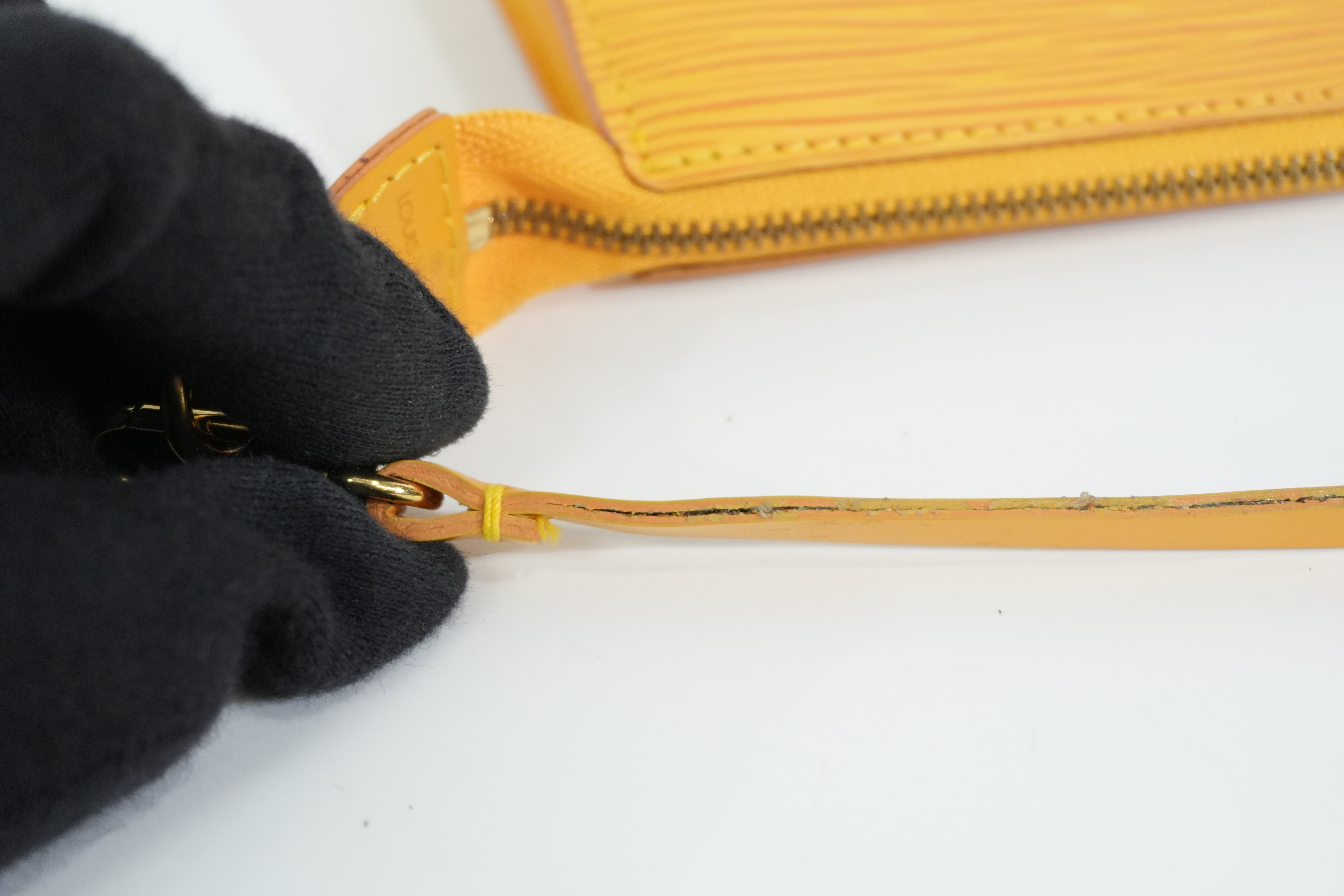 Pre-owned Louis Vuitton Epi Pochette Accessories Yellow