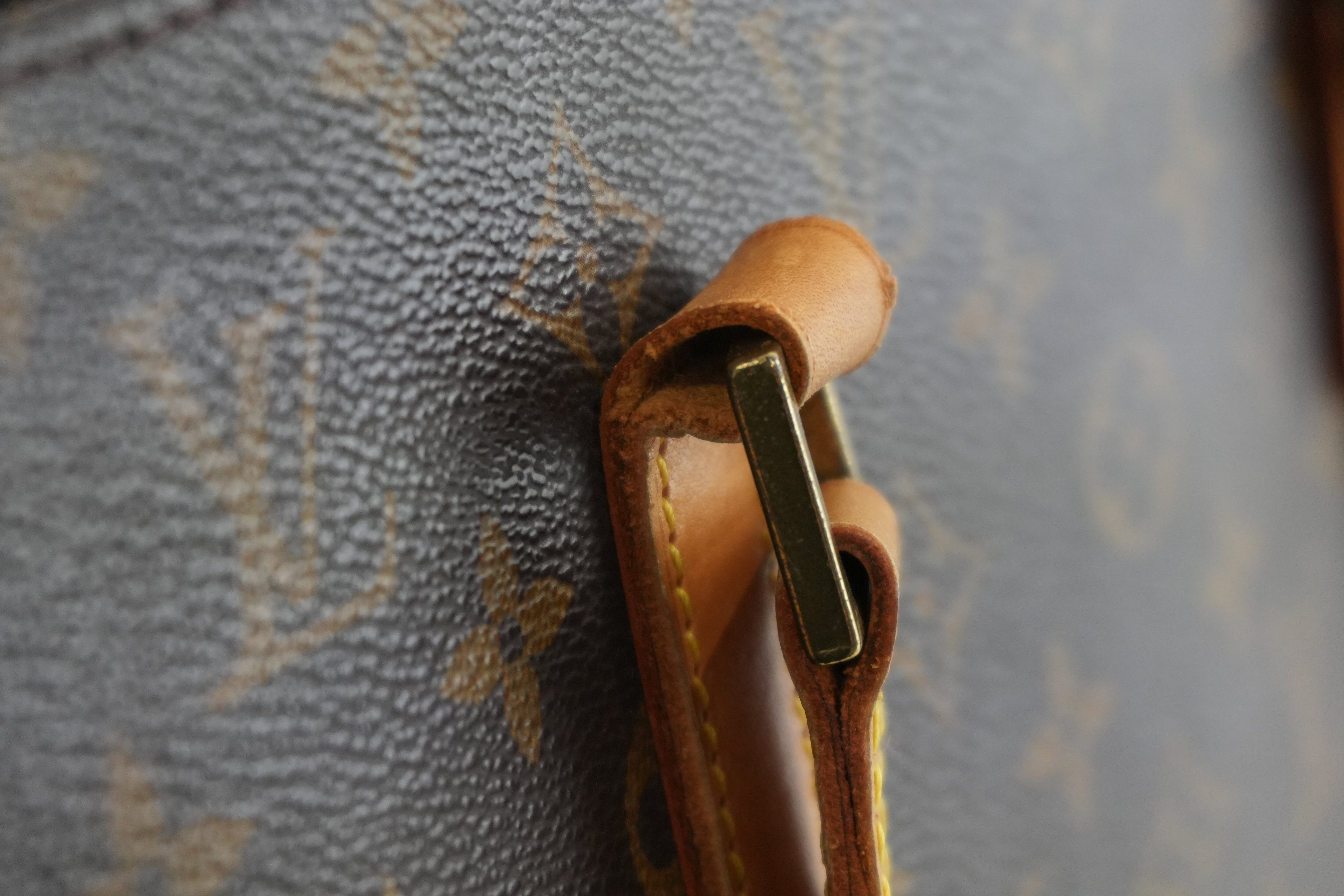 Louis Vuitton Luco Shoulder Tote Bag Used