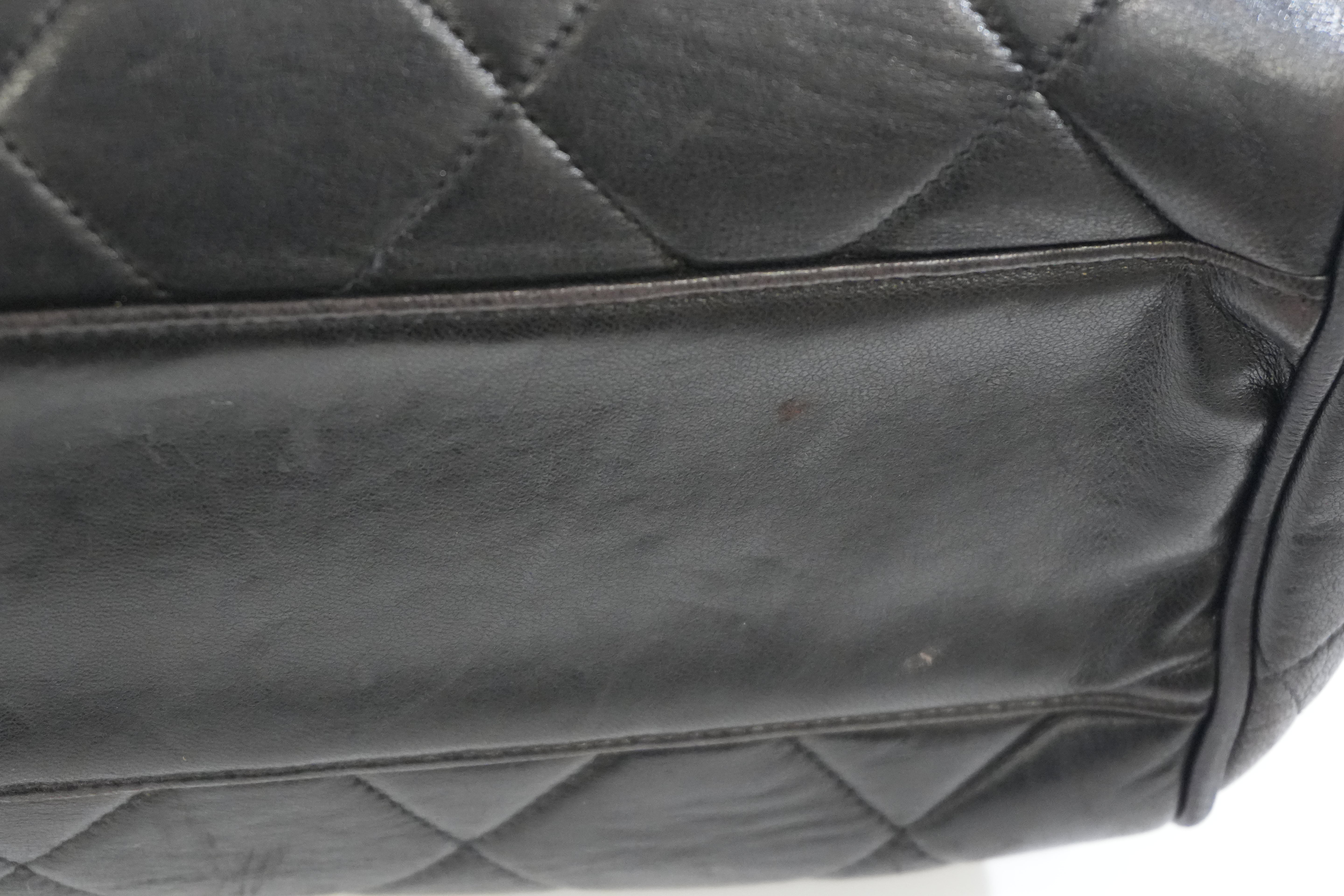 Pre-owned Chanel Lambskin Leather Quilted Chain Tote Bag Black