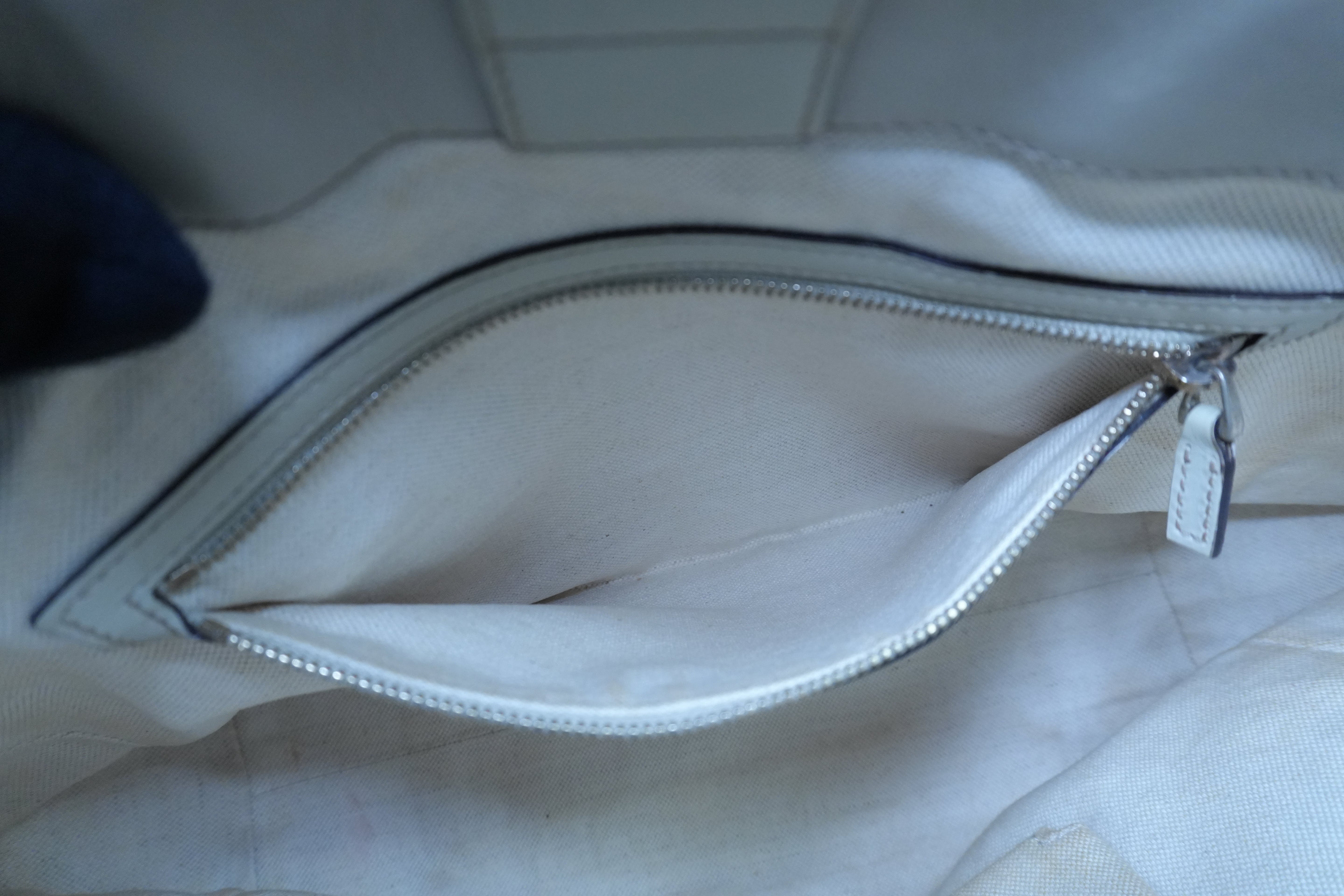 Pre-owned Gucci Guccisima Tote Bag White