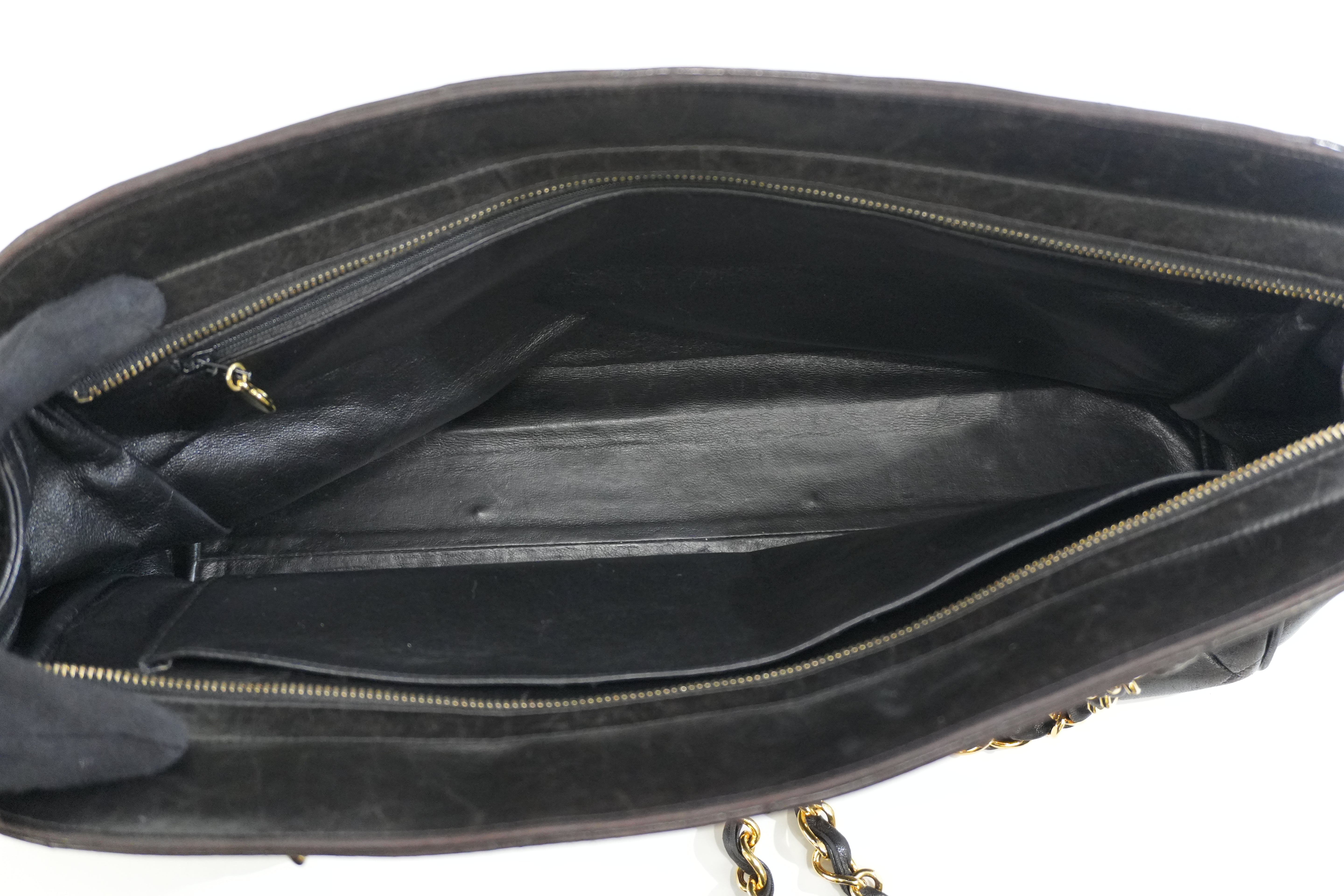 Pre-owned Chanel Lambskin Leather Quilted Chain Tote Bag Black