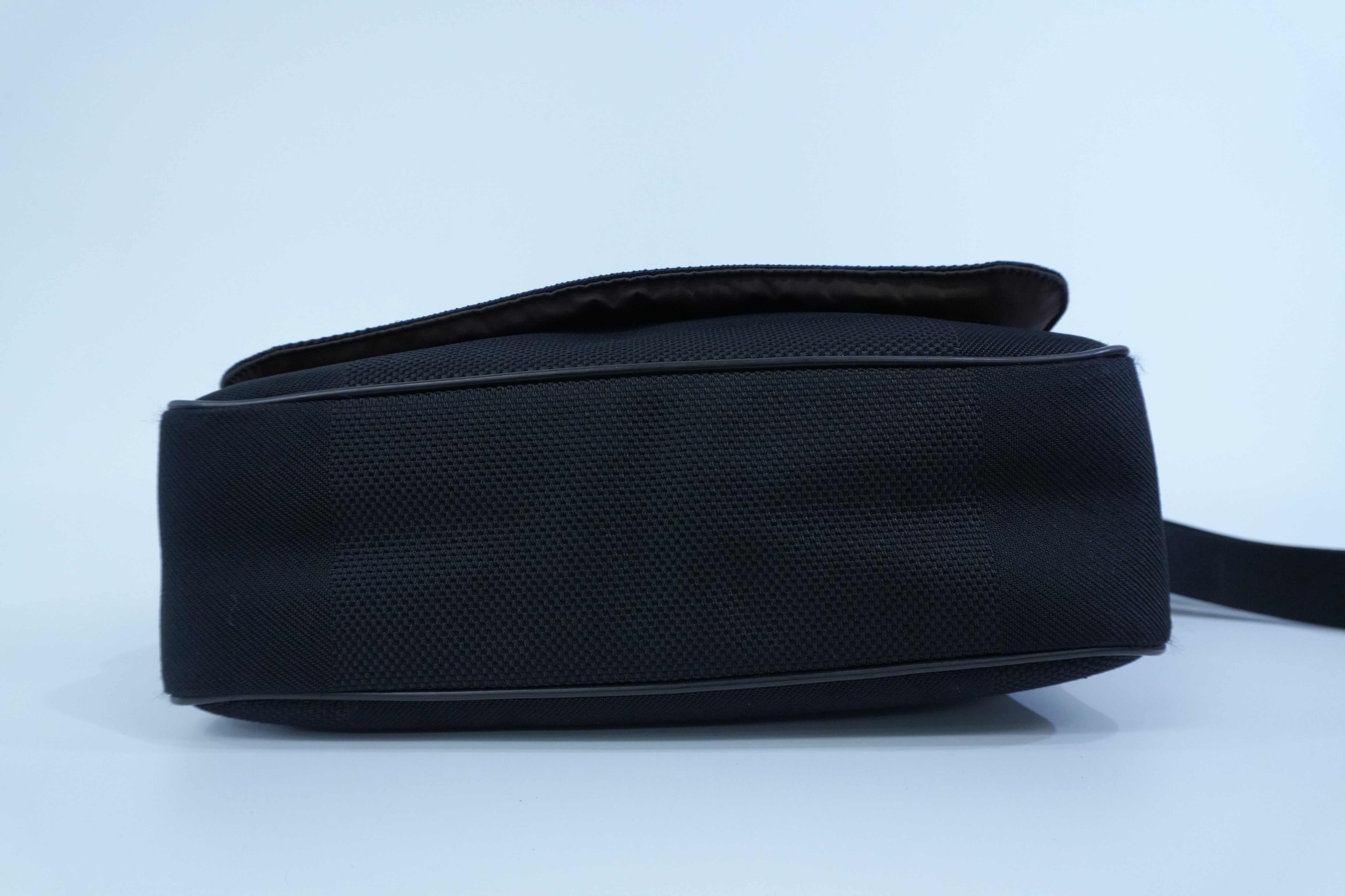 Pre-owned Louis Vuitton Canvas Shoulder Bag Black