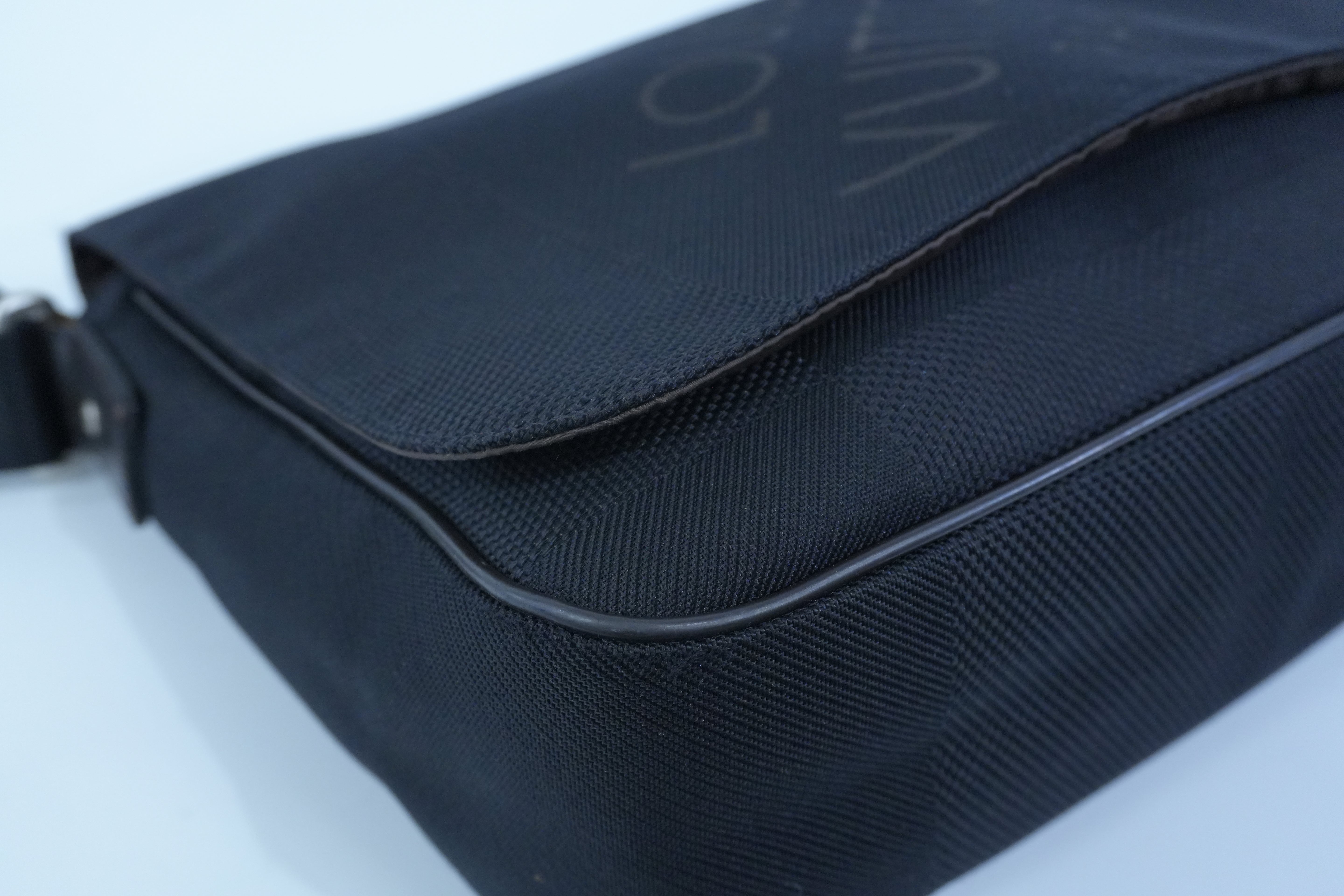 Pre-owned Louis Vuitton Canvas Shoulder Bag Black