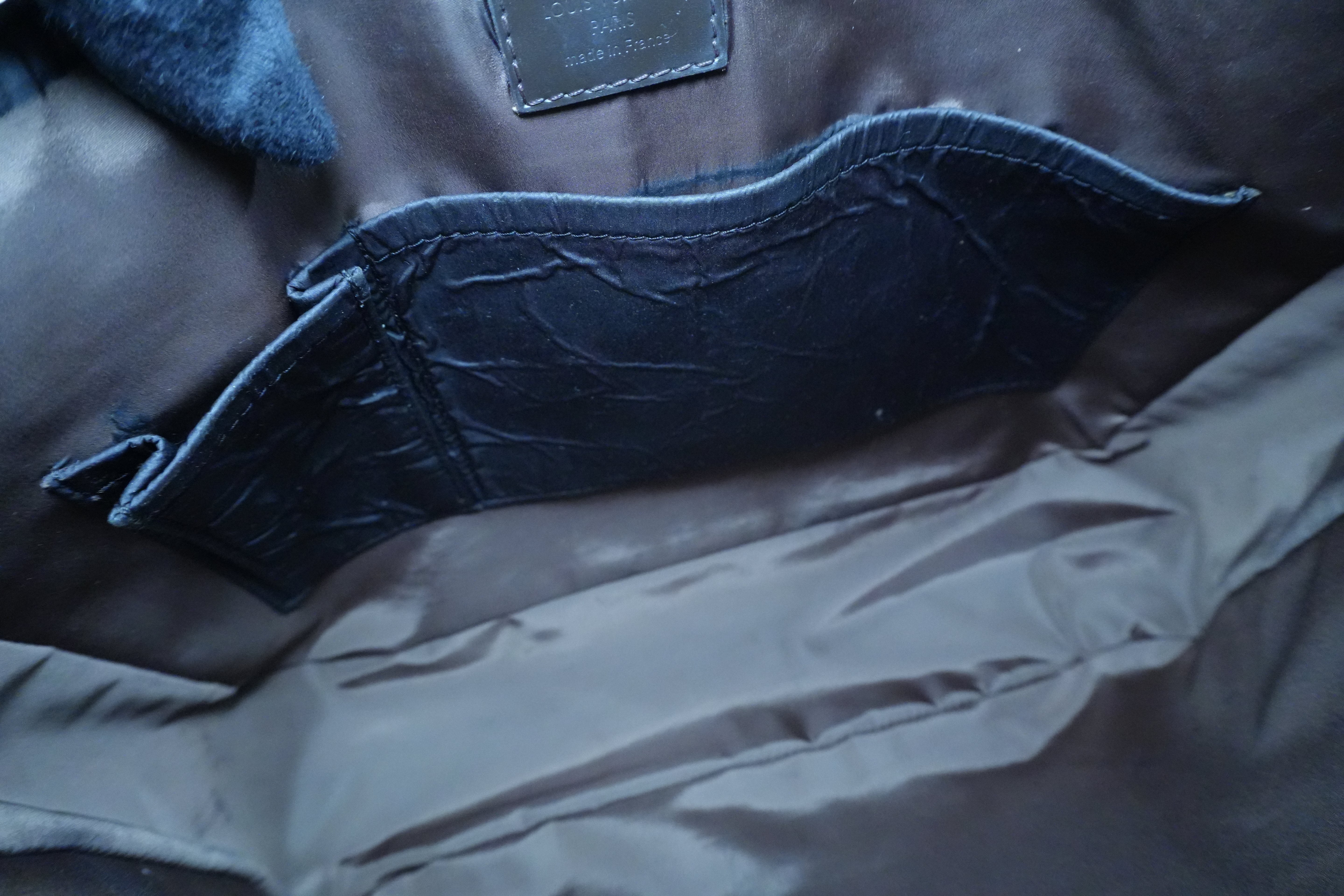 Pre-owned Louis Vuitton Canvas Shoulder Bag Black