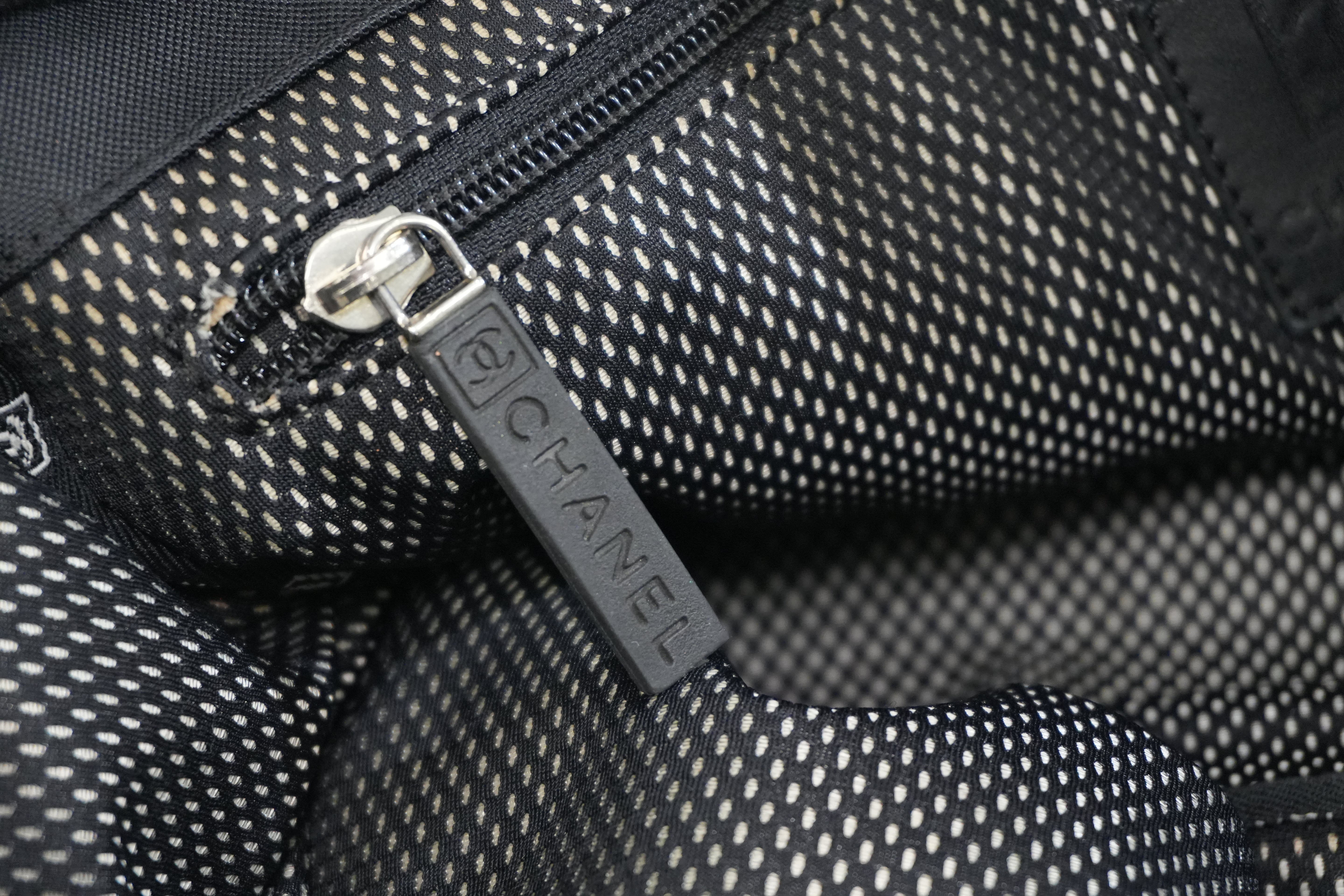 Pre-owned Chanel Sports Line Shoulder Bag Black