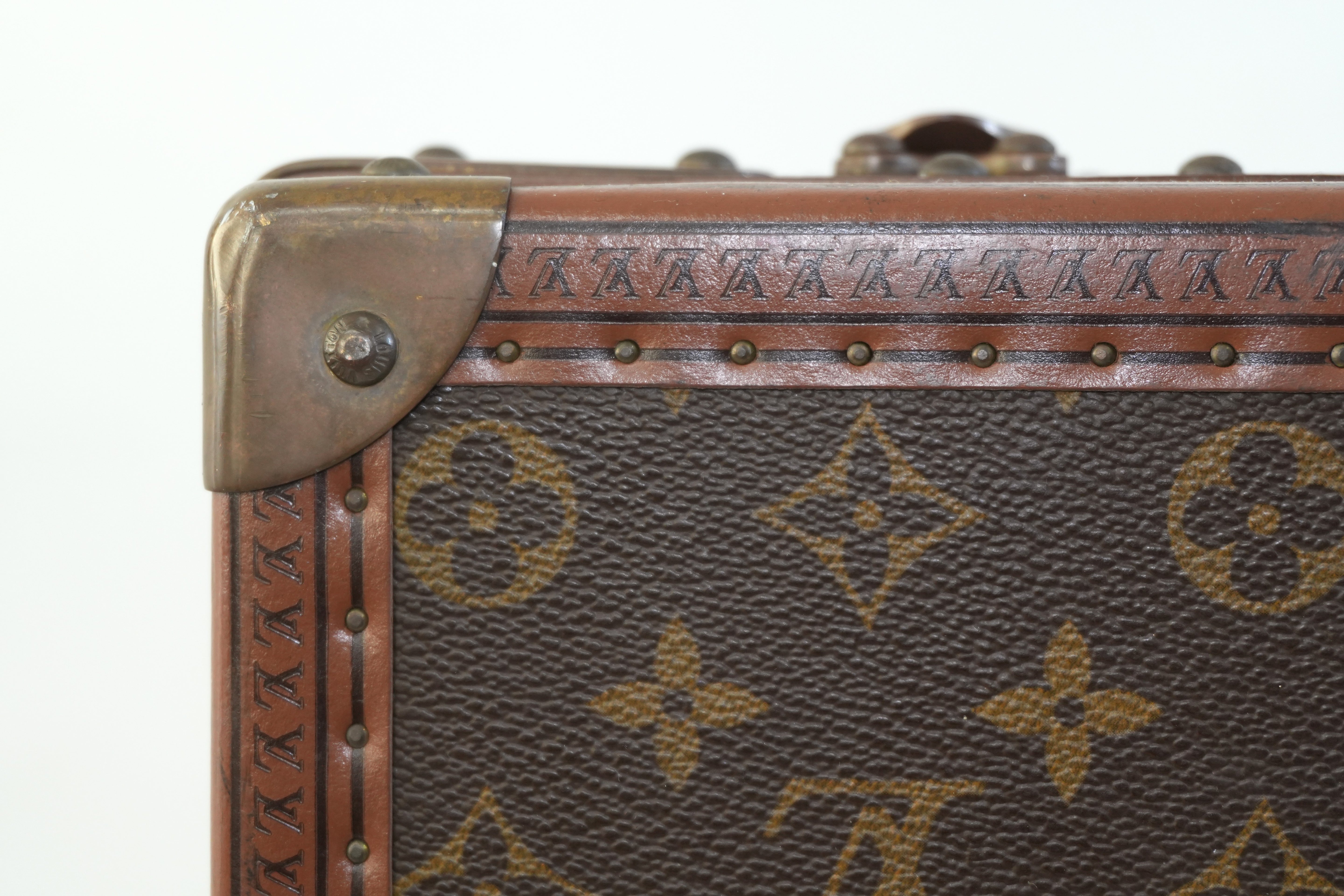 Pre-owned Louis Vuitton Mono Trunk 75 Alzer