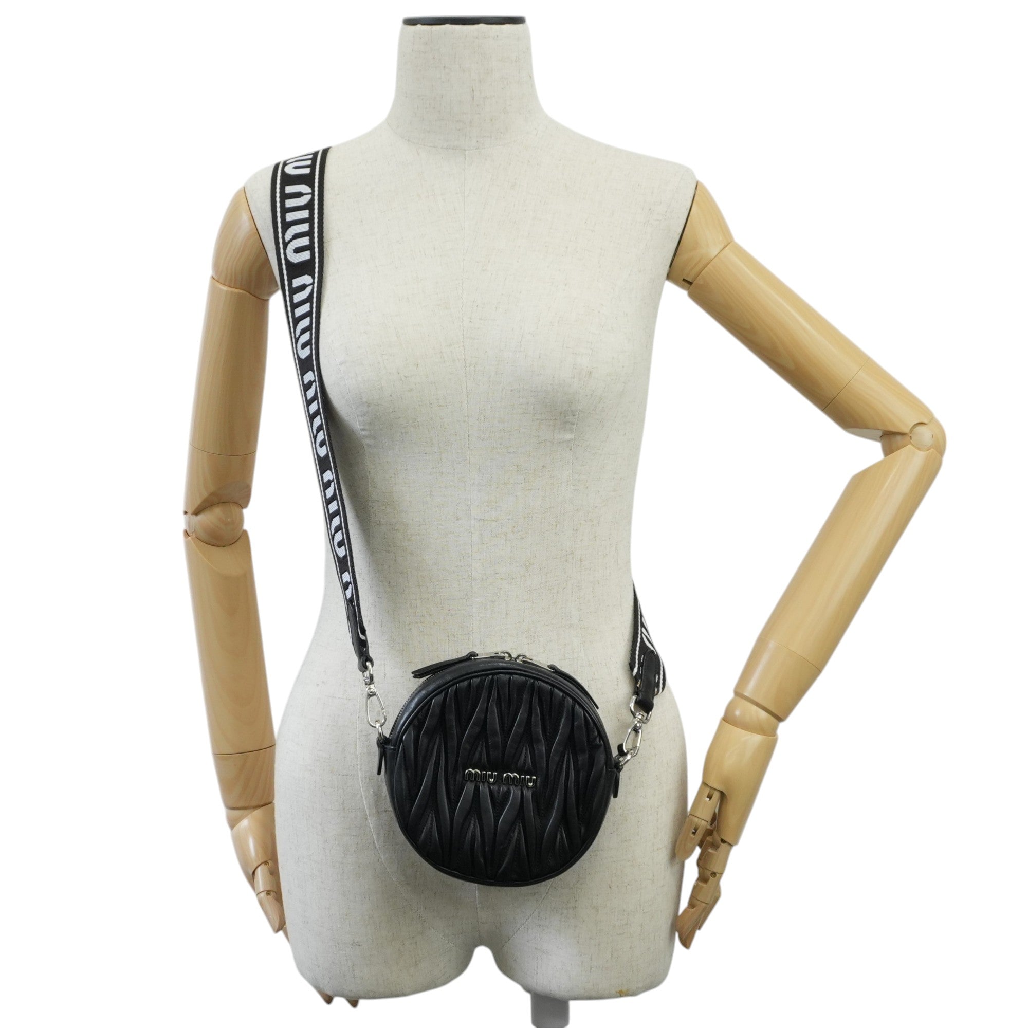 Miumiu Round Crossbody Leather Black Used
