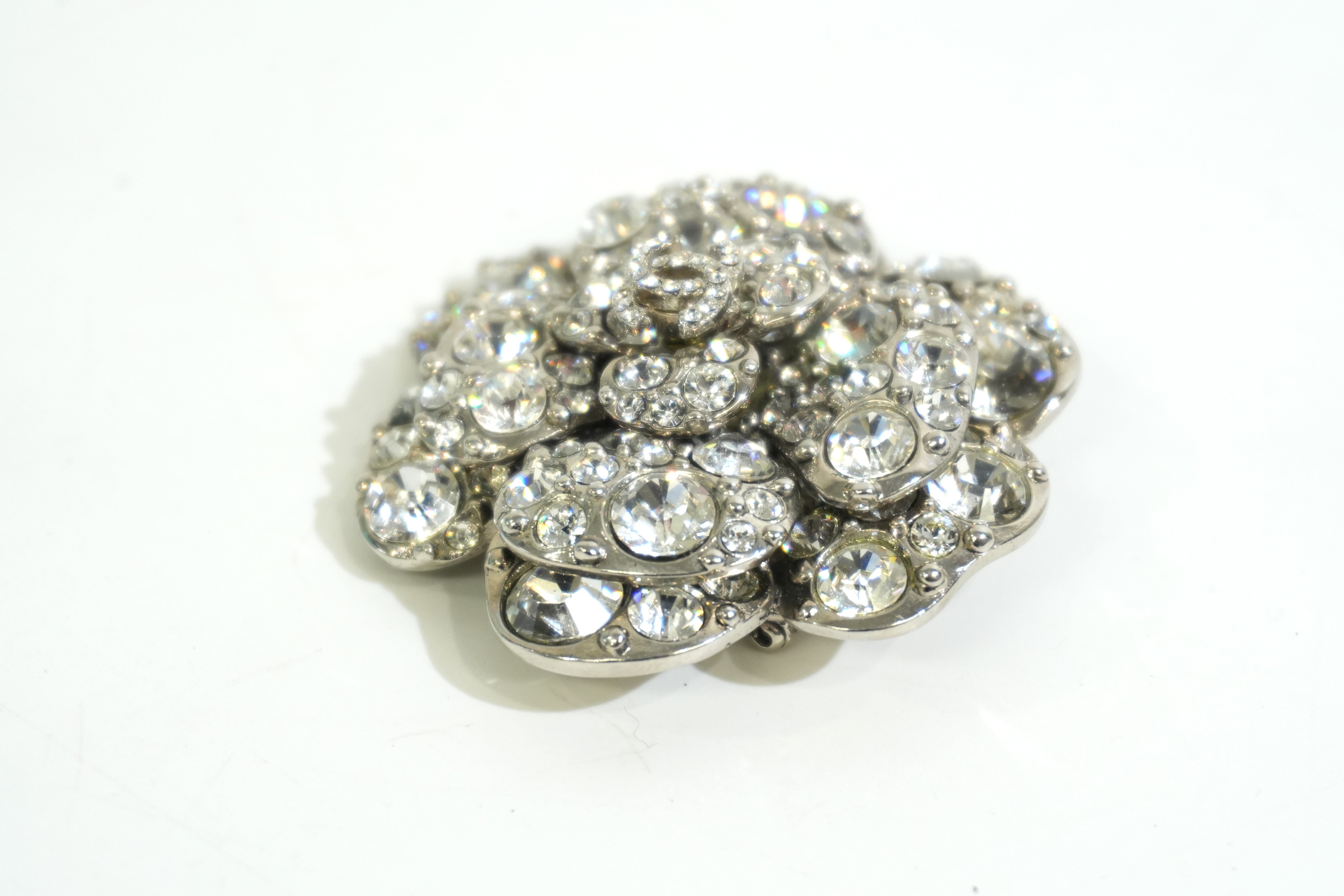 Pre-owned Chanel Camella Brooch Silver tone