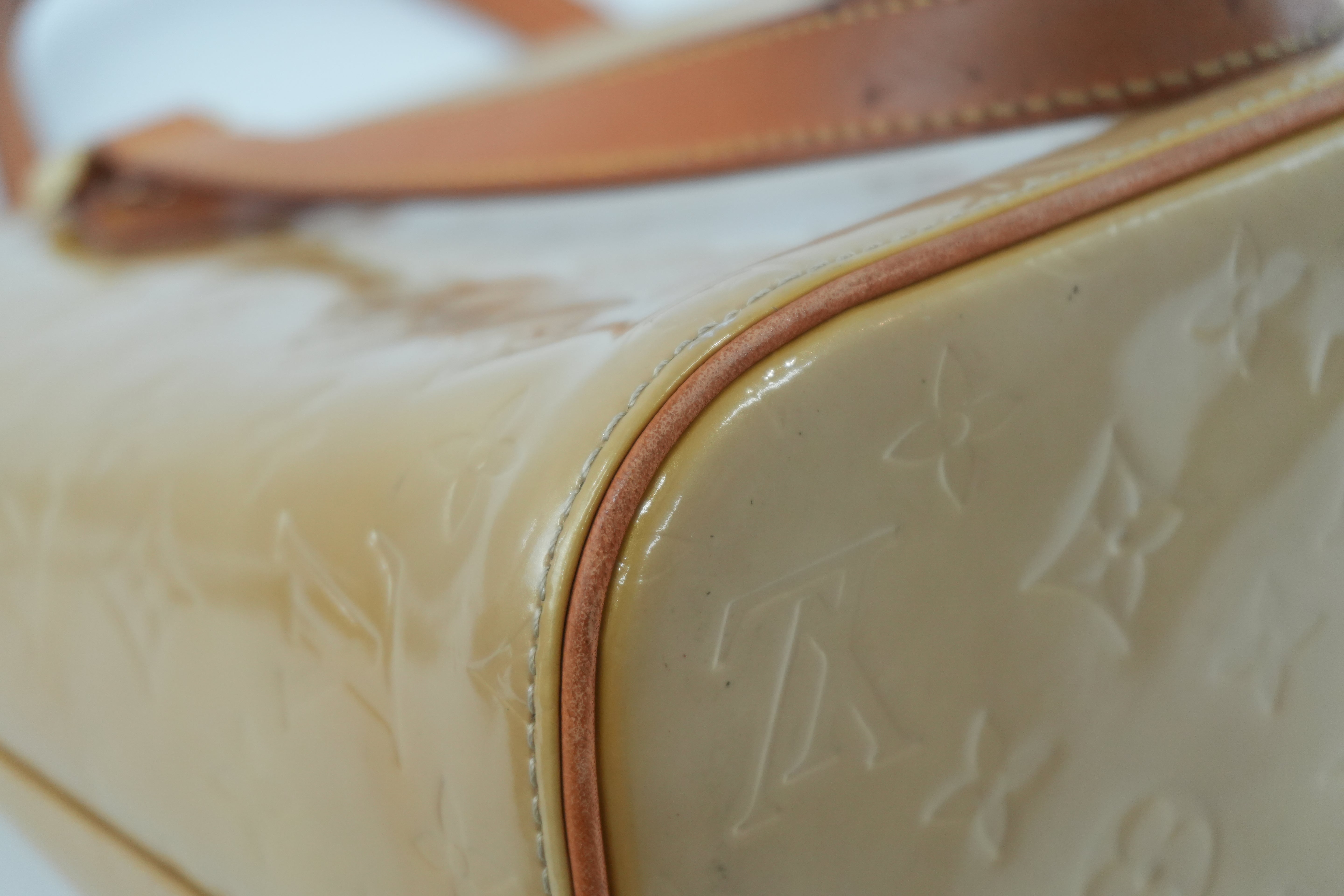 Louis Vuitton Houston Vernis Handbag Used