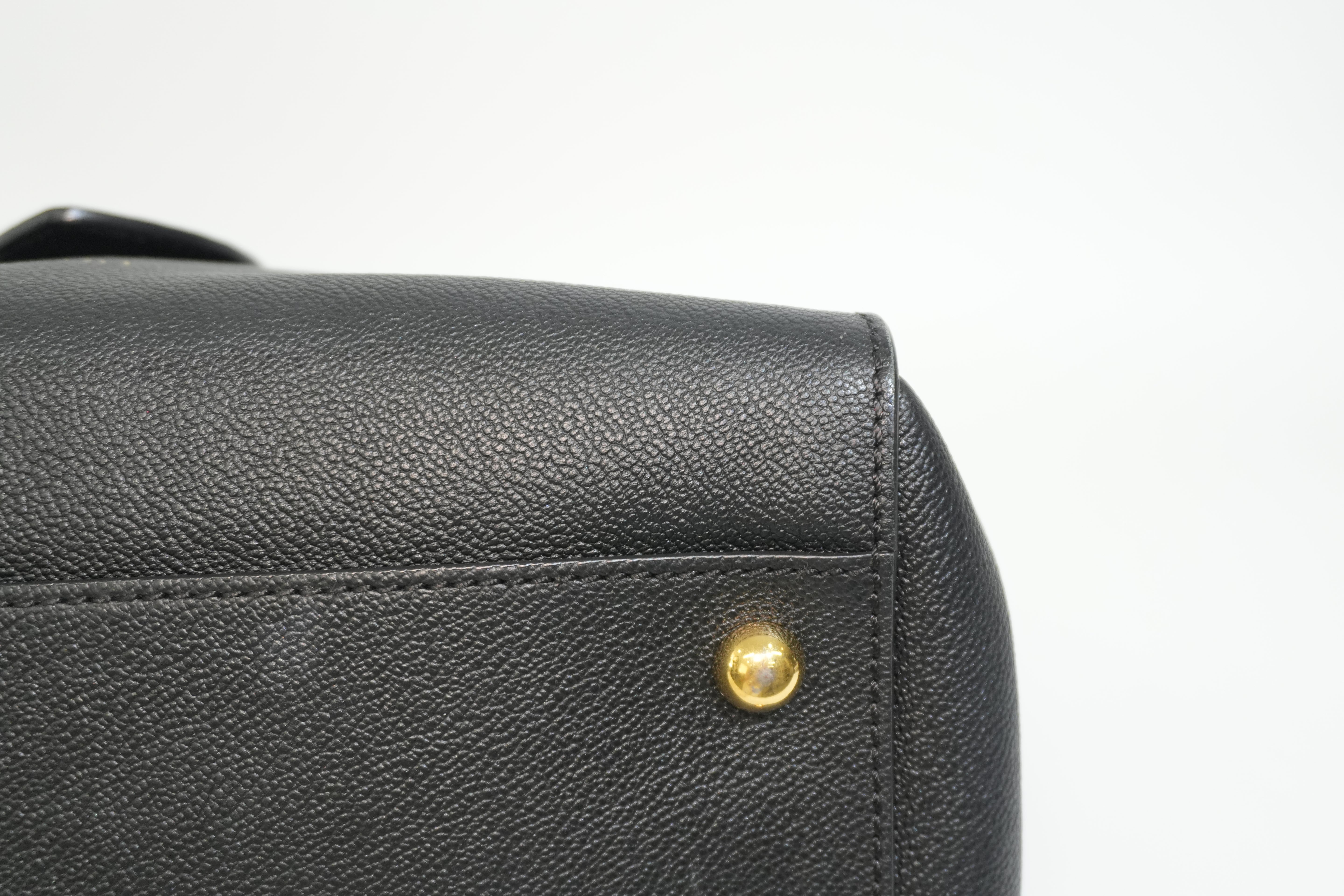 Pre-owned Burberry Calfskin Leather Two Way Shoulder Bag Black
