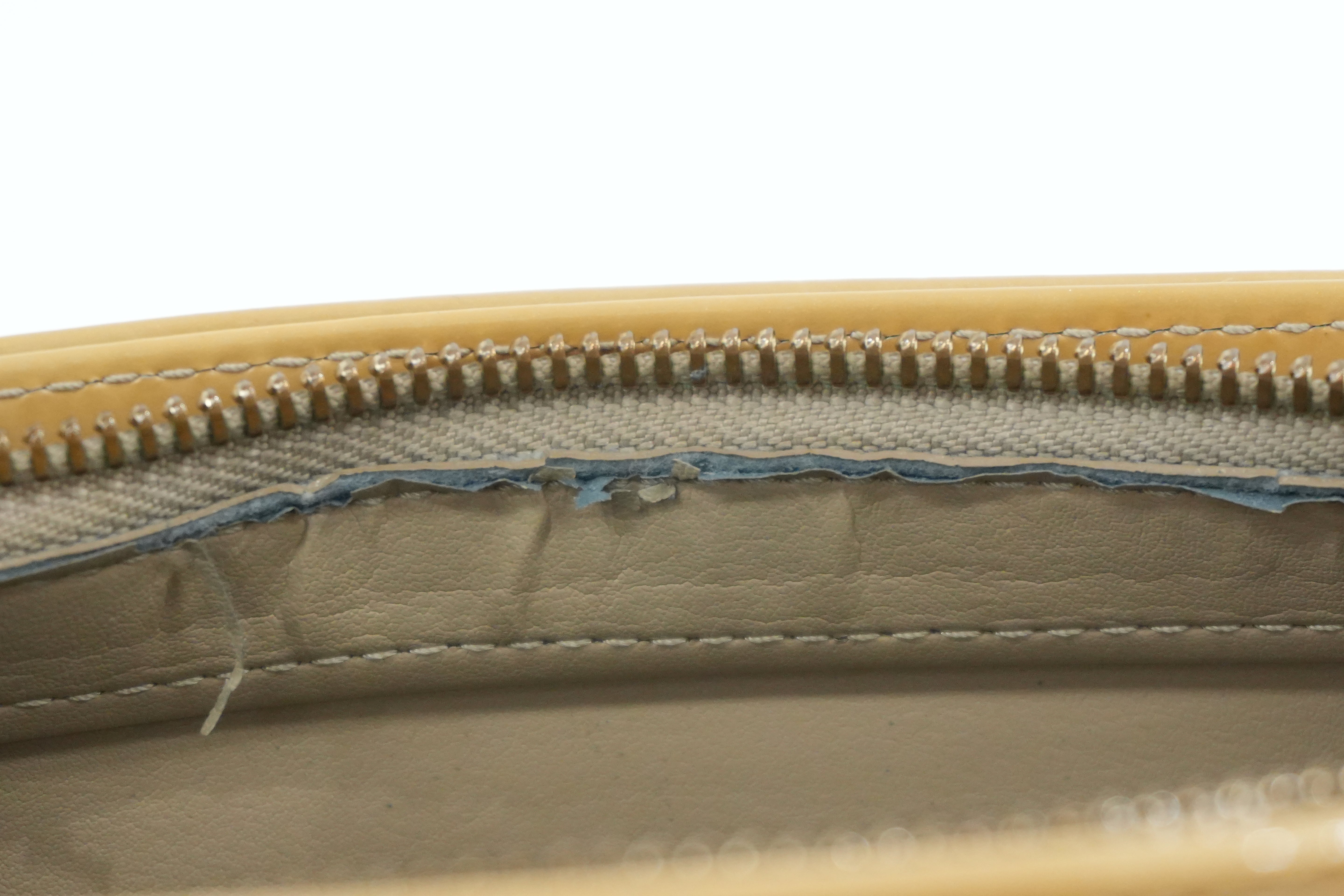 Louis Vuitton Houston Vernis Handbag Used