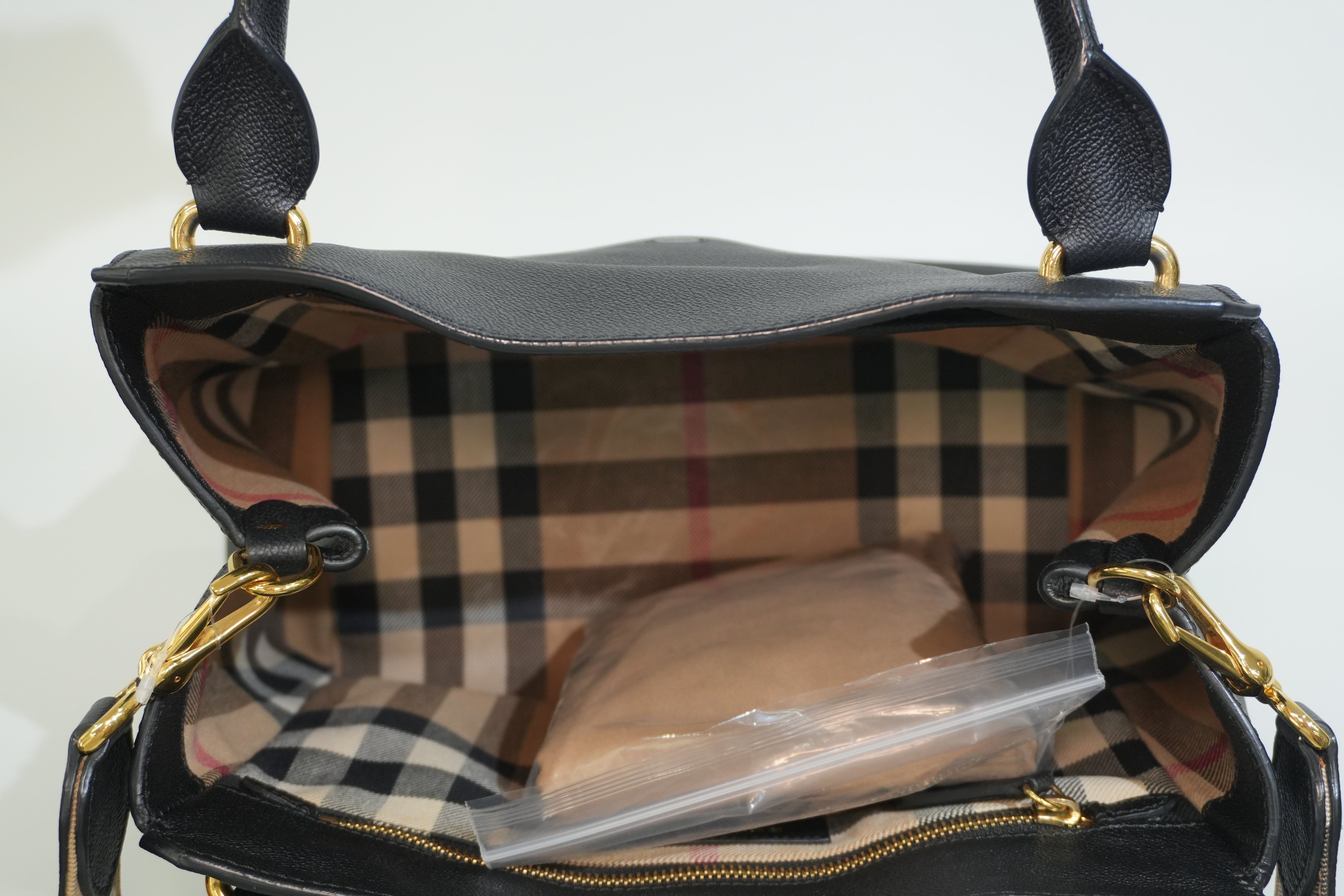 Pre-owned Burberry Calfskin Leather Two Way Shoulder Bag Black