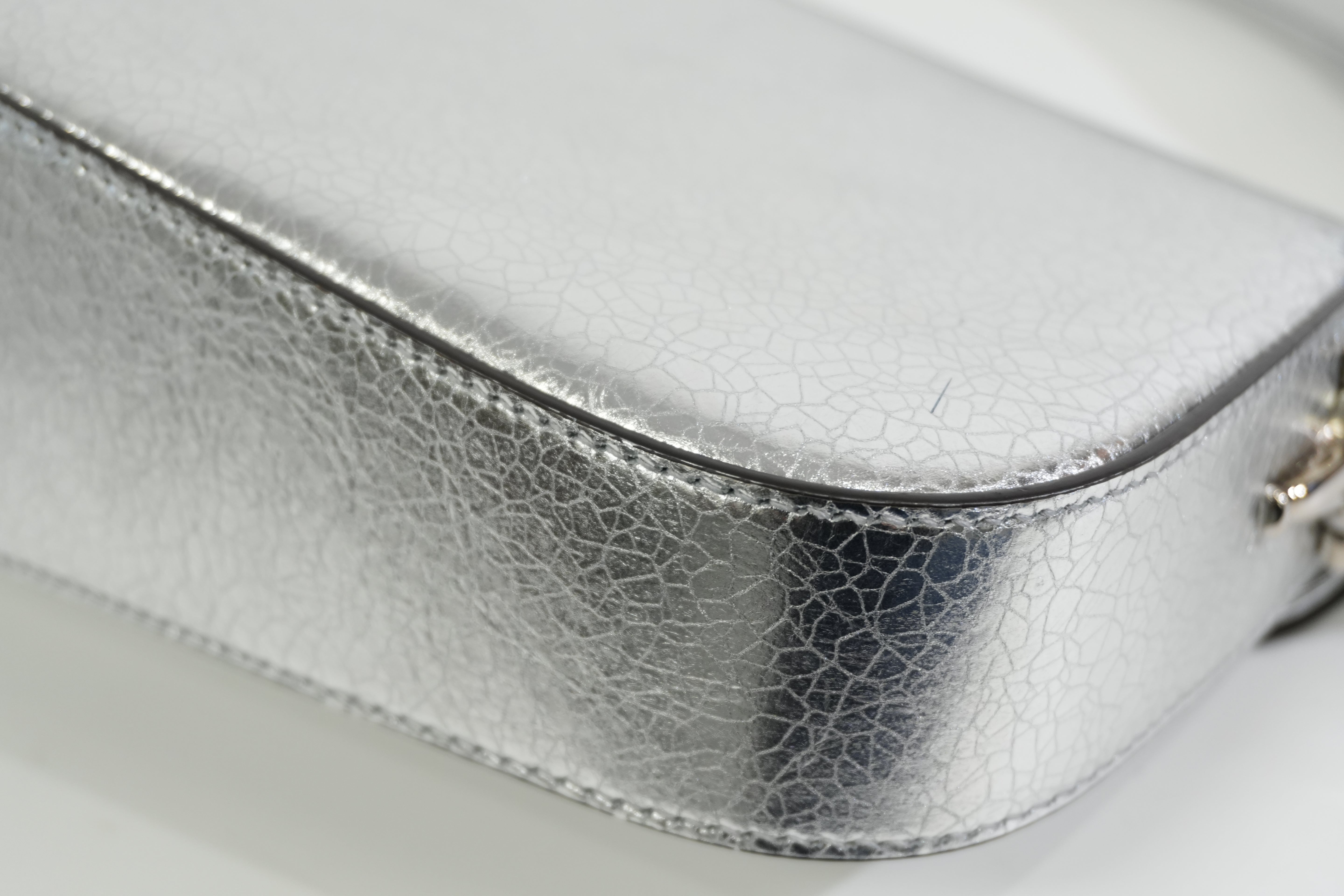 Pre-owned Gucci Metallic Shoulder Bag Silver