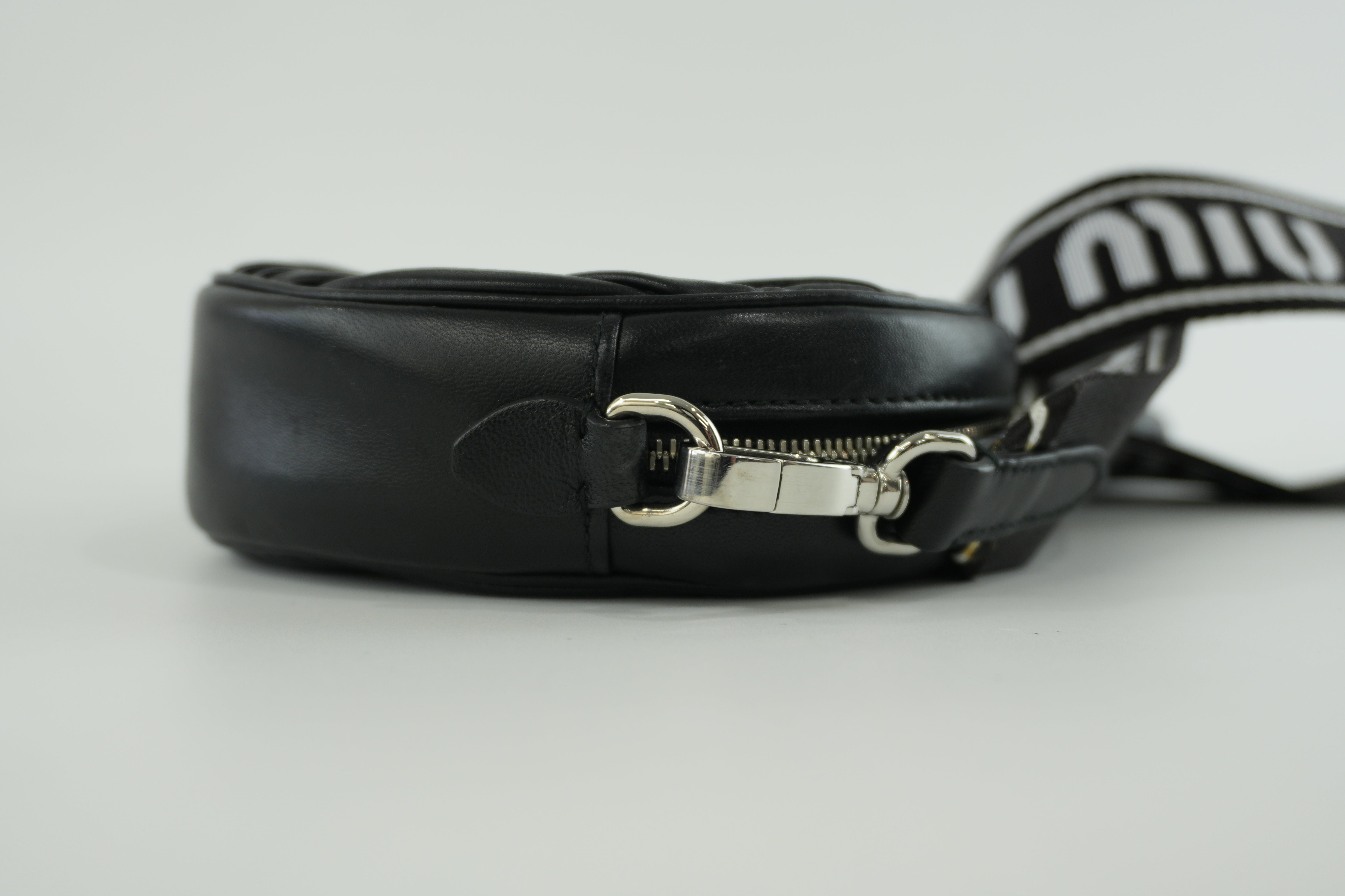 Miumiu Round Crossbody Leather Black Used