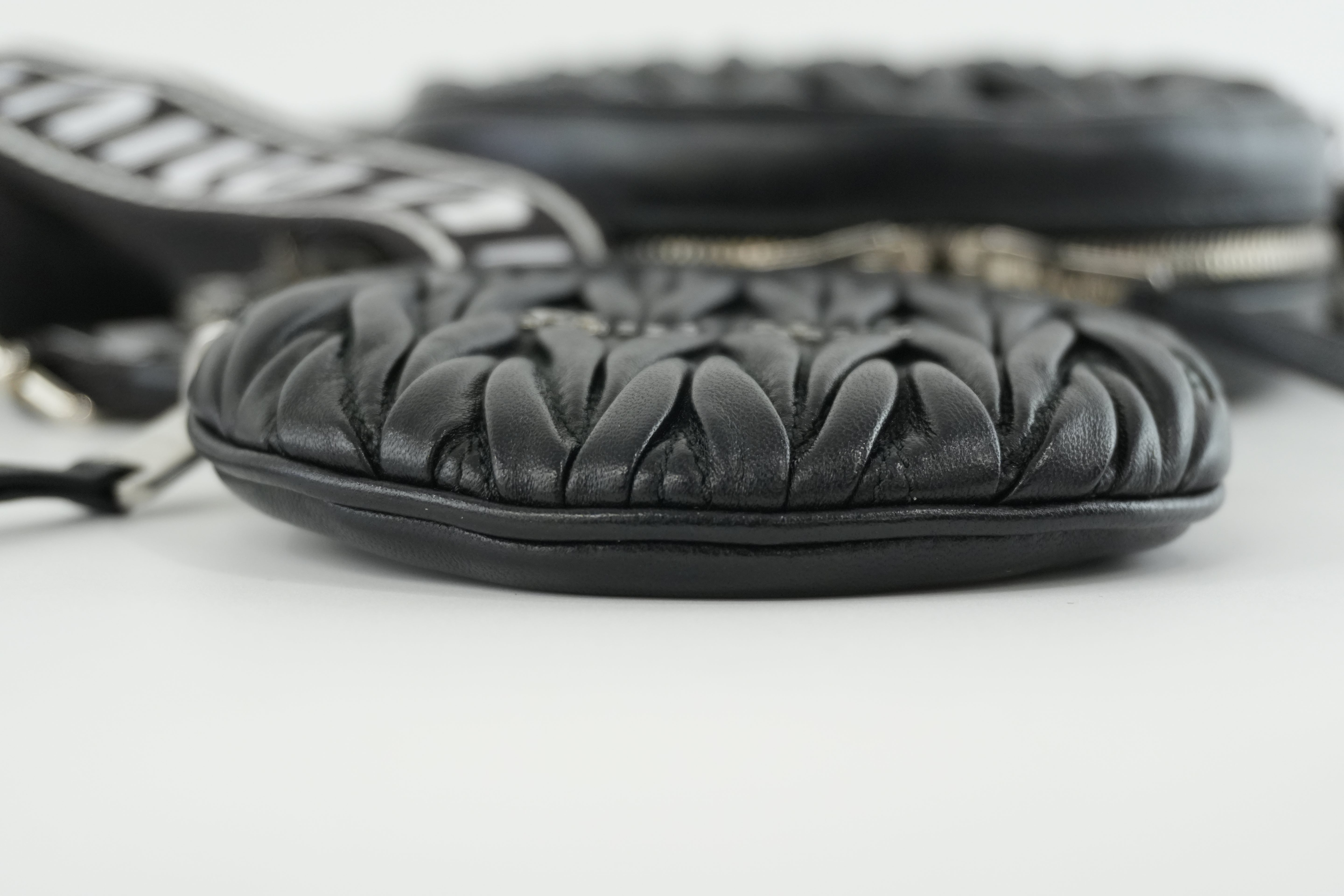 Miumiu Round Crossbody Leather Black Used