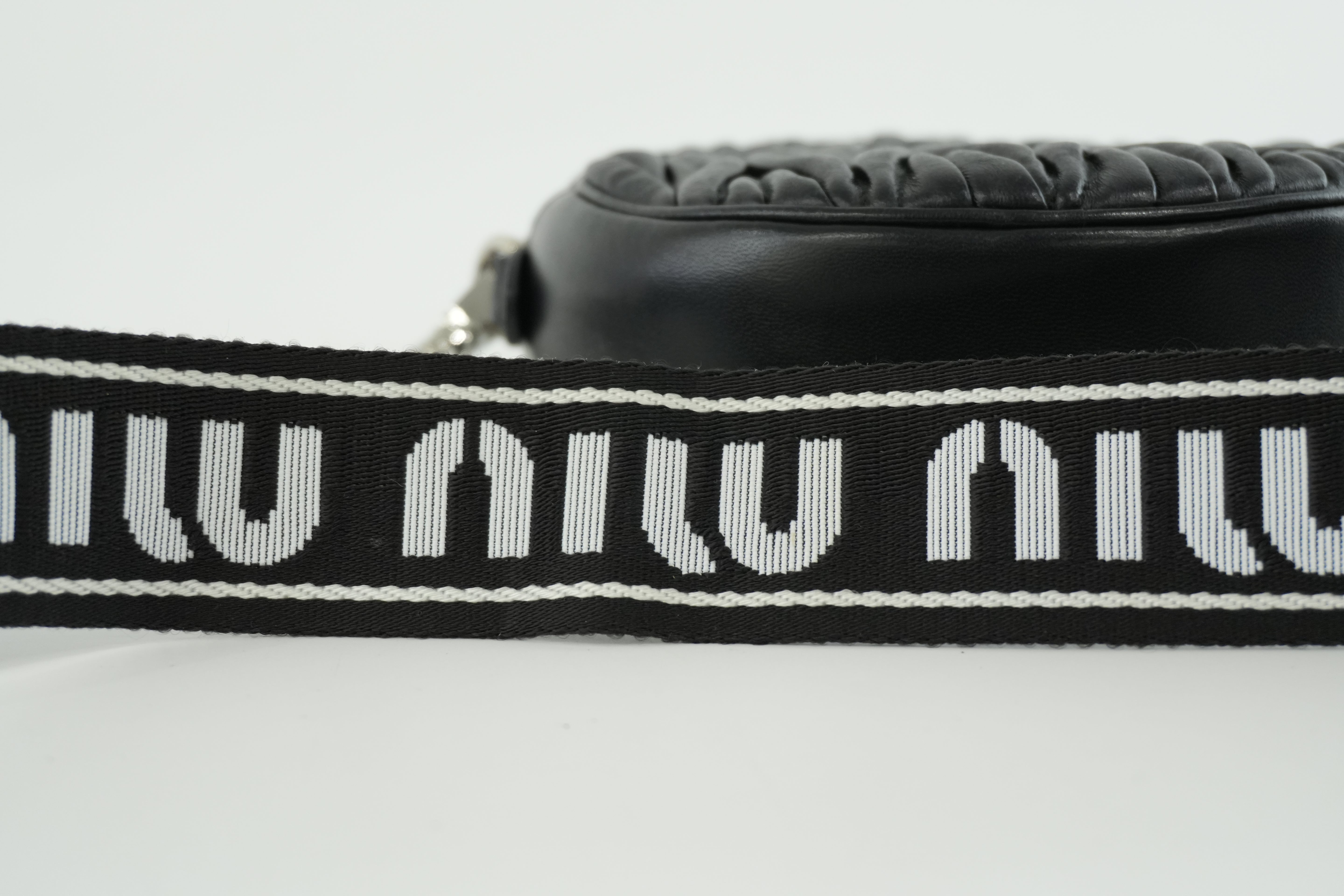 Miumiu Round Crossbody Leather Black Used