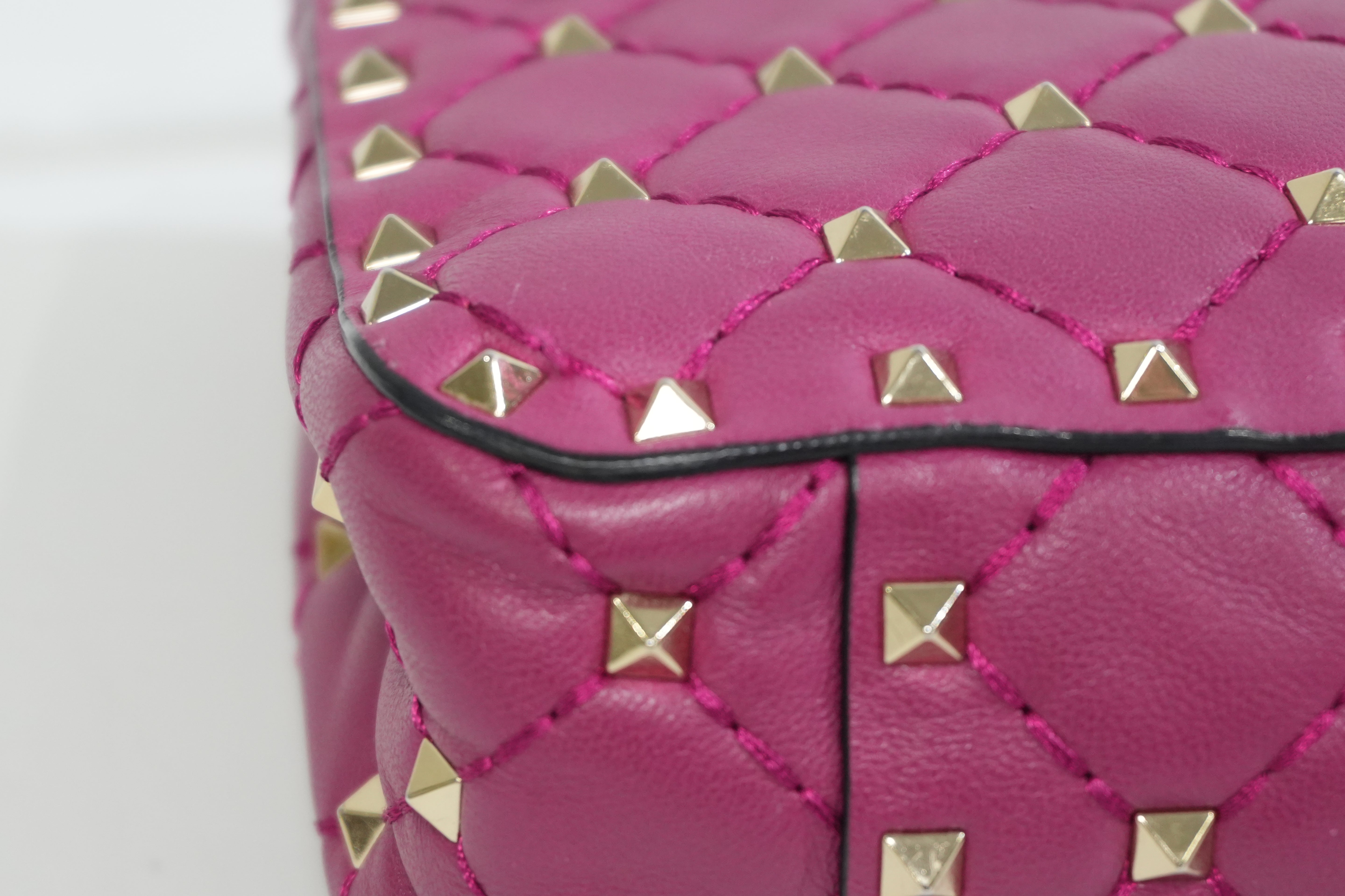 Pre-owned Valentino Calfskin Leather Studs Shoulder Bag Pink