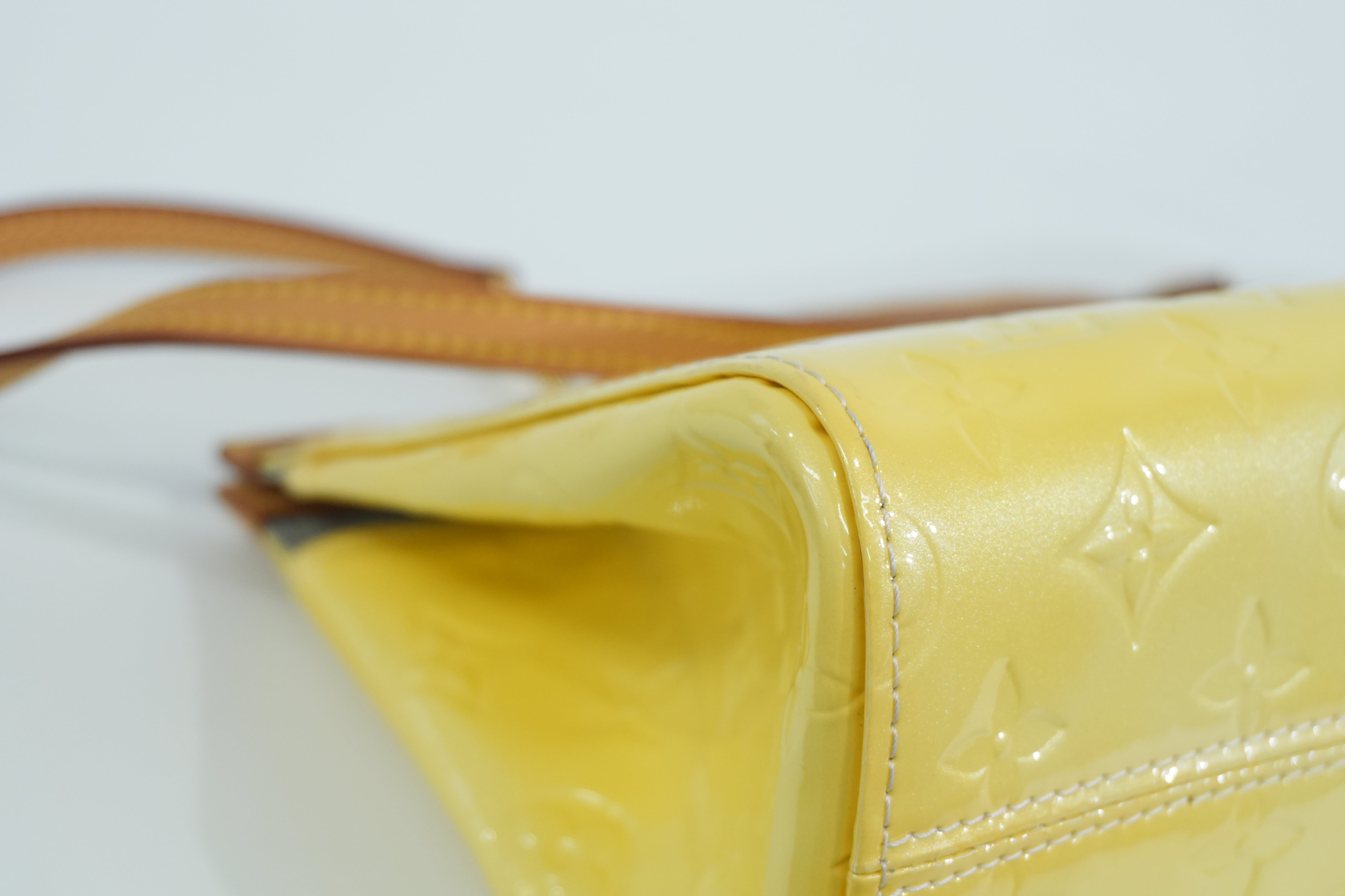 Pre-owned Louis Vuitton Vernis Roxbury Shoulder Bag Yellow