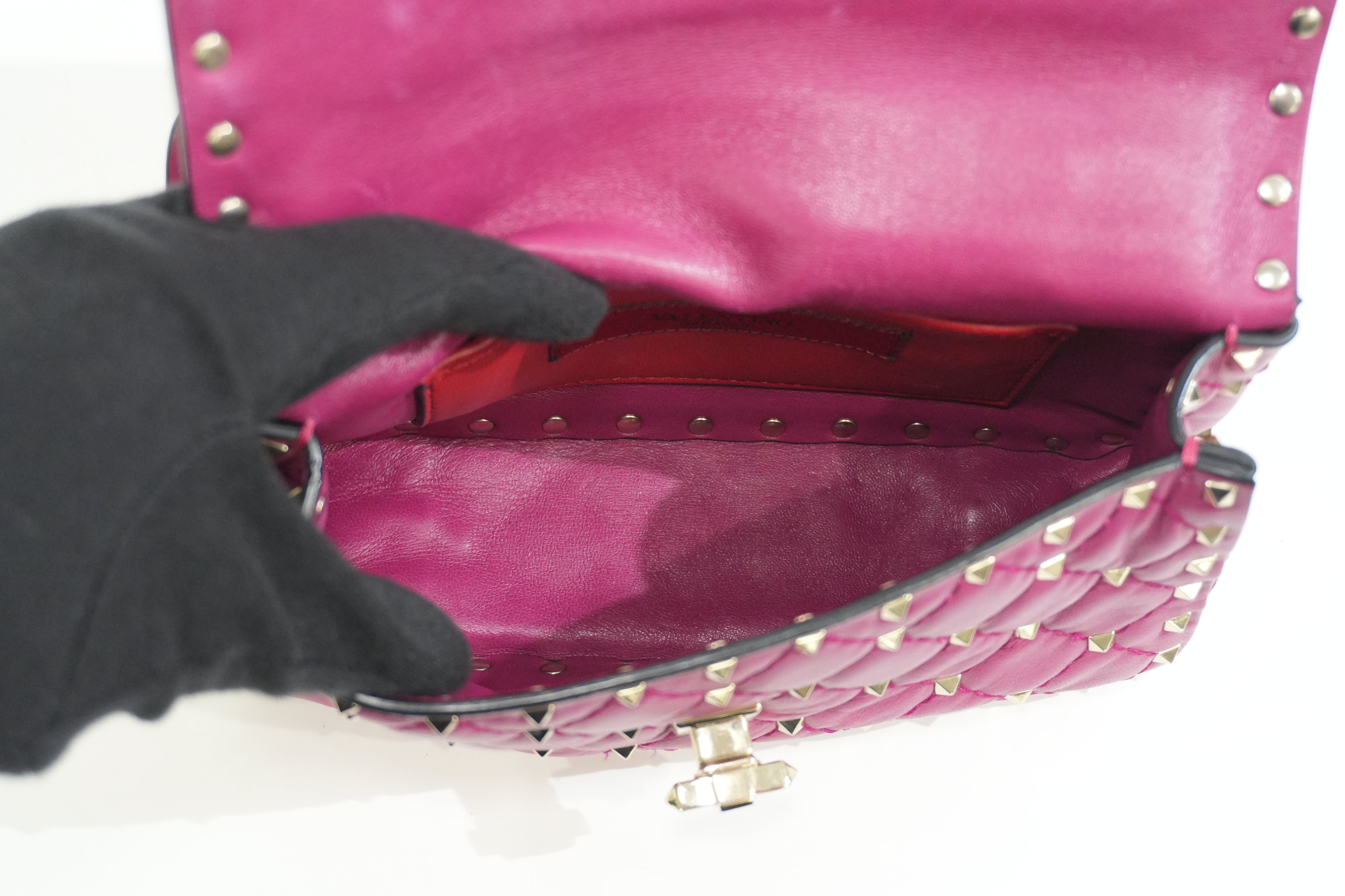 Pre-owned Valentino Calfskin Leather Studs Shoulder Bag Pink
