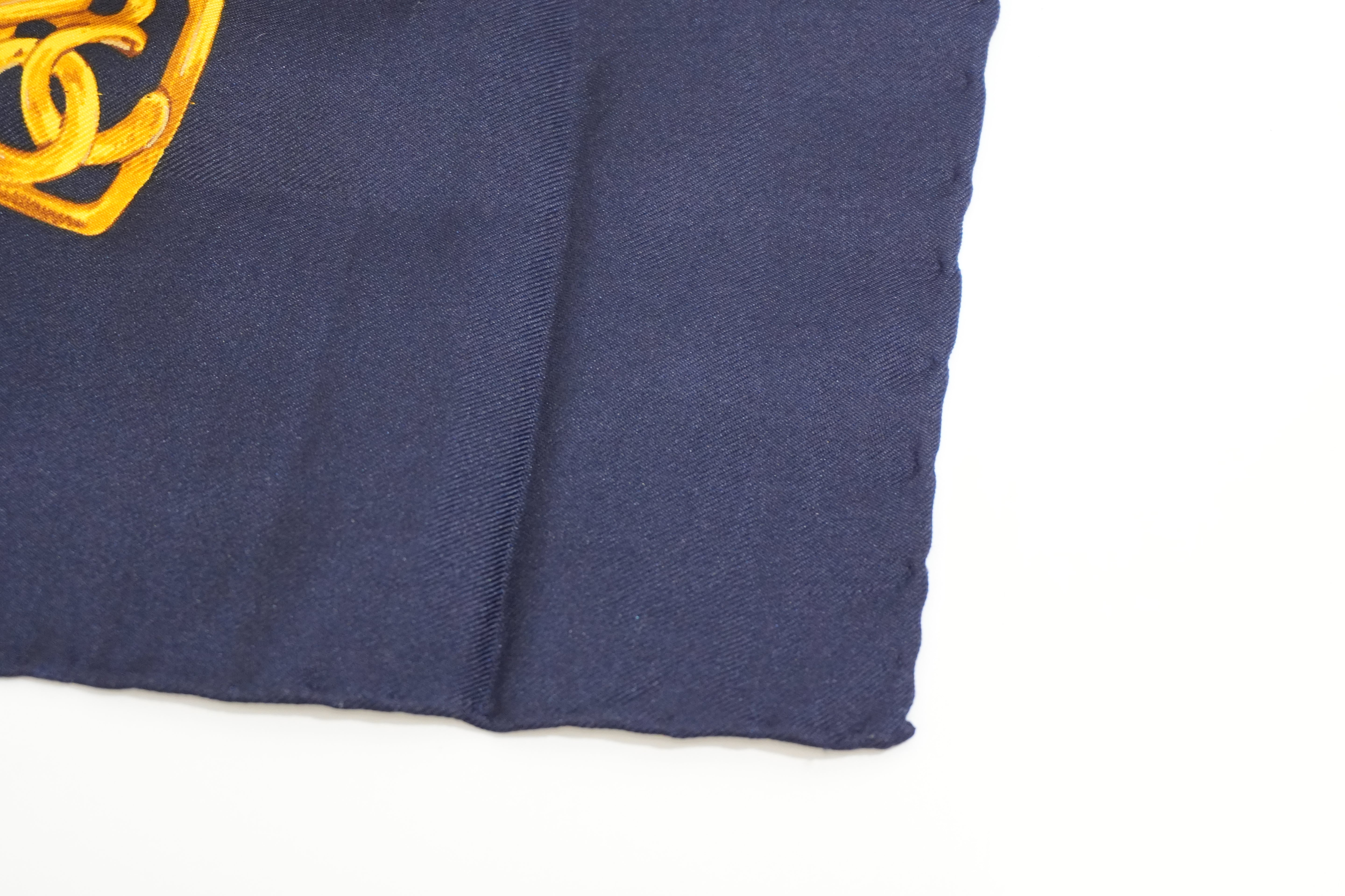 Pre-owned Chanel Scarf Navy Blue
