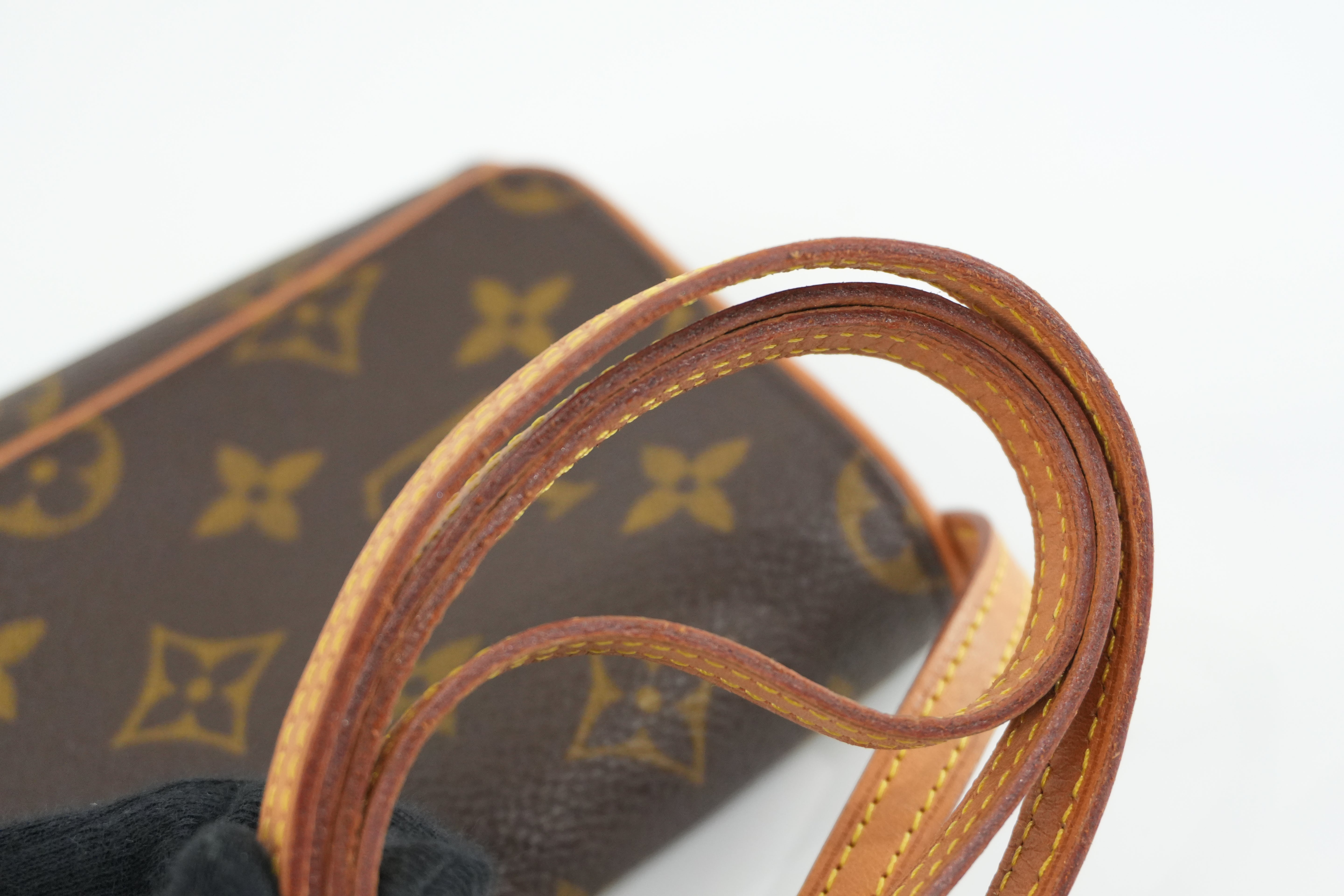 Louis Vuitton Pochette Twin GM Shoulder Bag Used