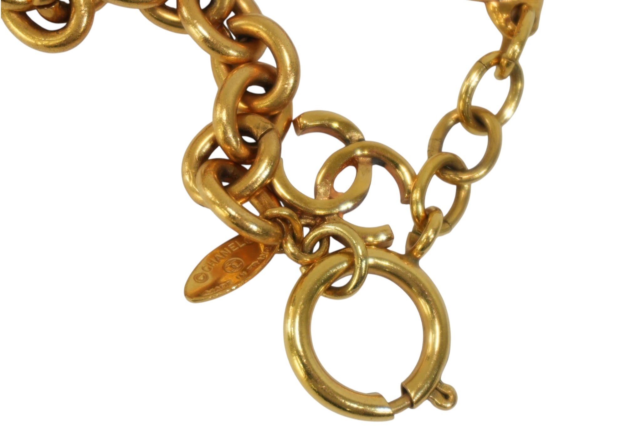 Pew-owned Chanel Medallion Necklace Gold tone