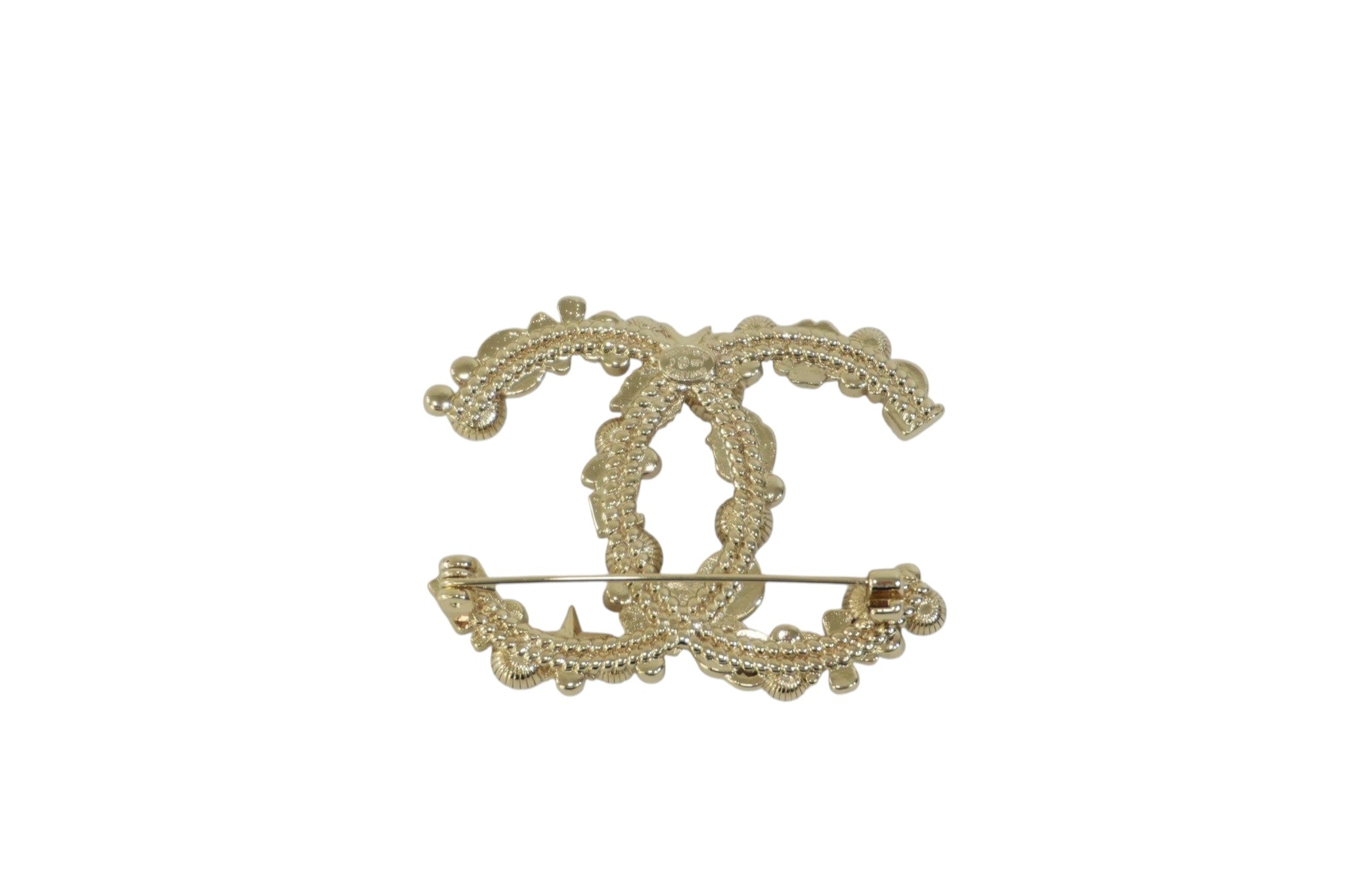 Pre-owned Chanel CC Brooch Silver tone