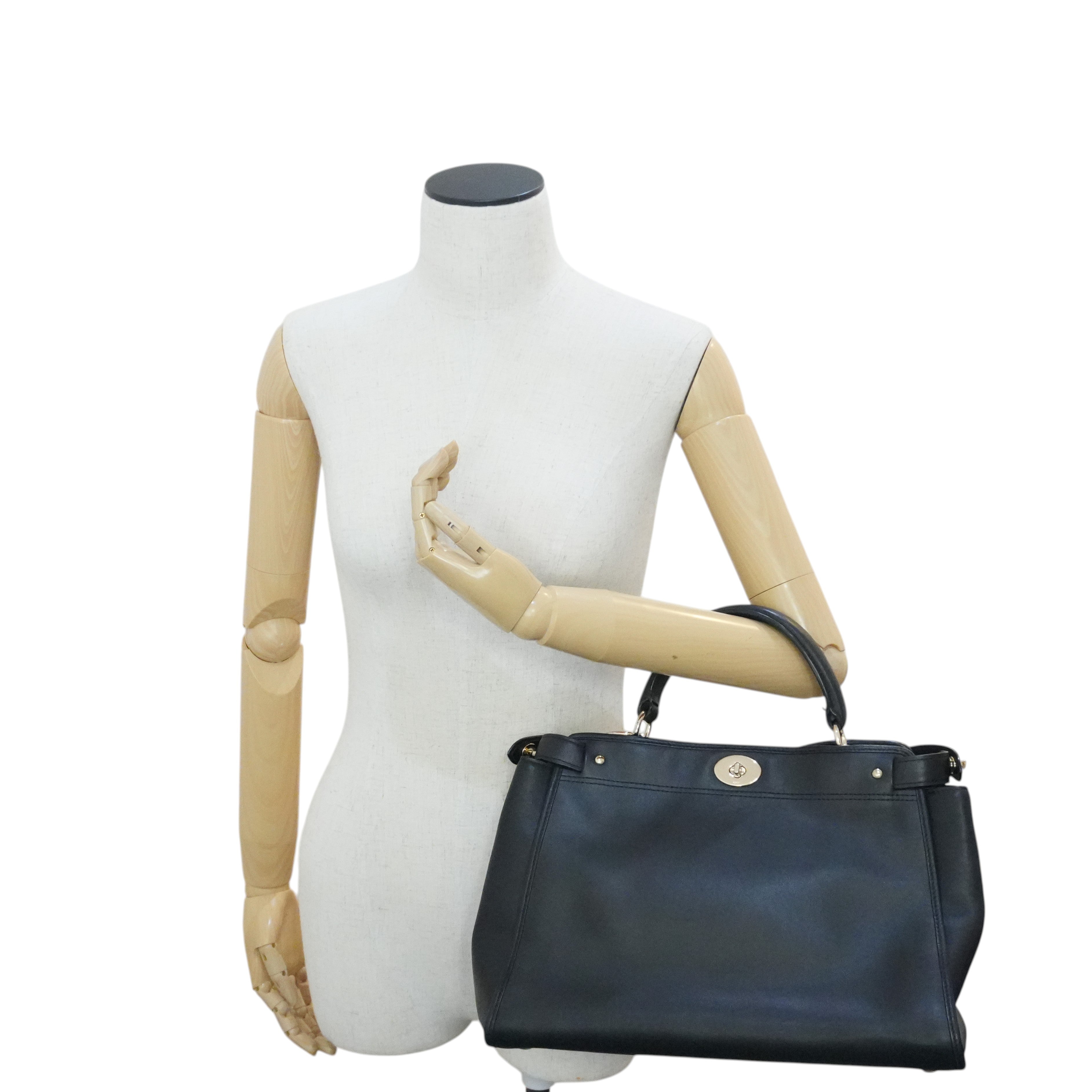 Pre-owned Coach Handbag Black